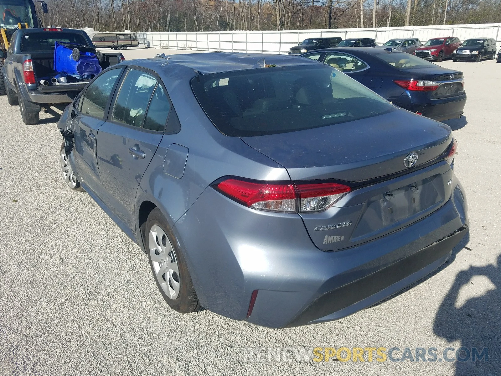 3 Photograph of a damaged car 5YFEPRAE6LP102686 TOYOTA COROLLA 2020