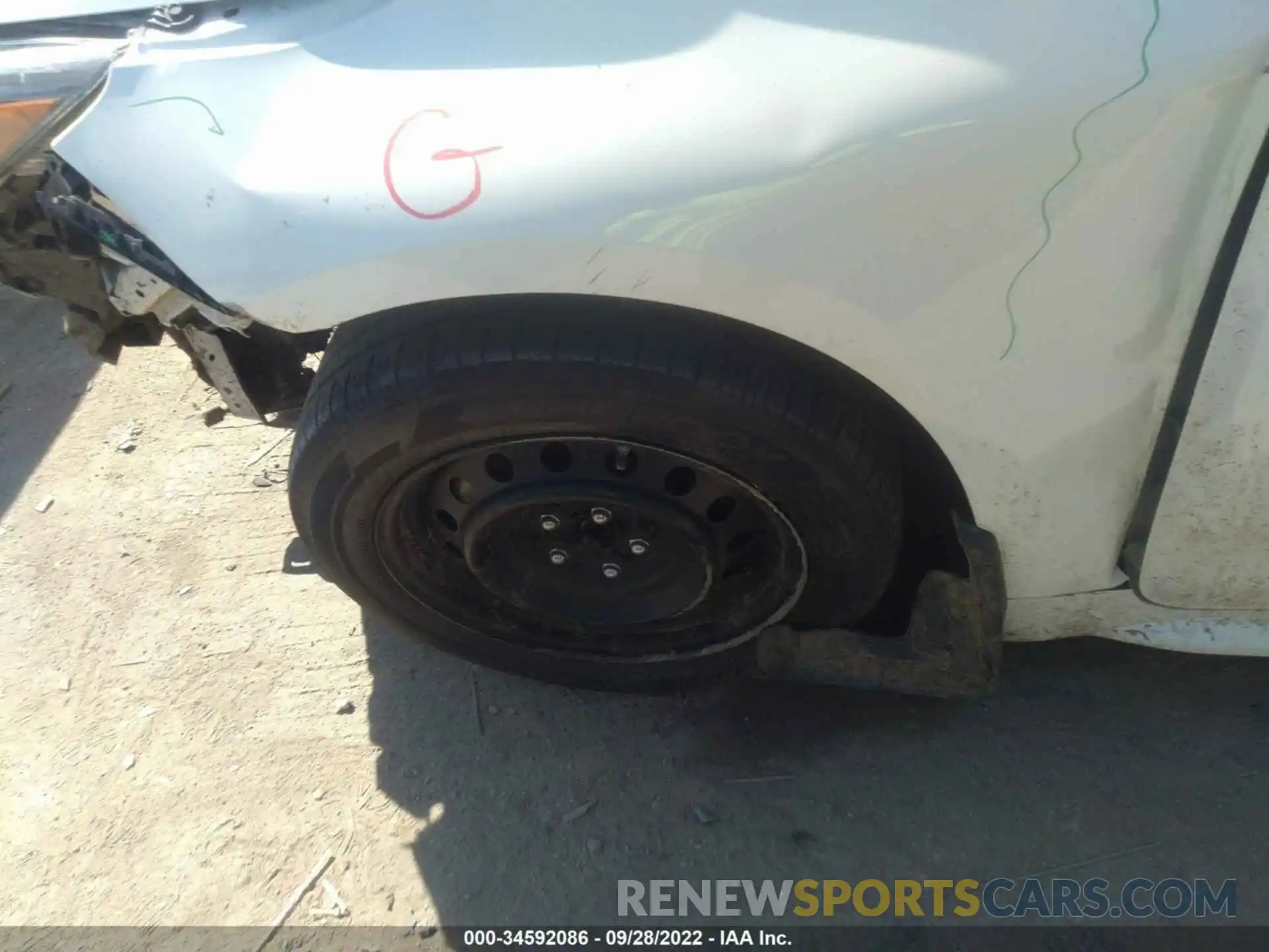 13 Photograph of a damaged car 5YFEPRAE6LP102879 TOYOTA COROLLA 2020