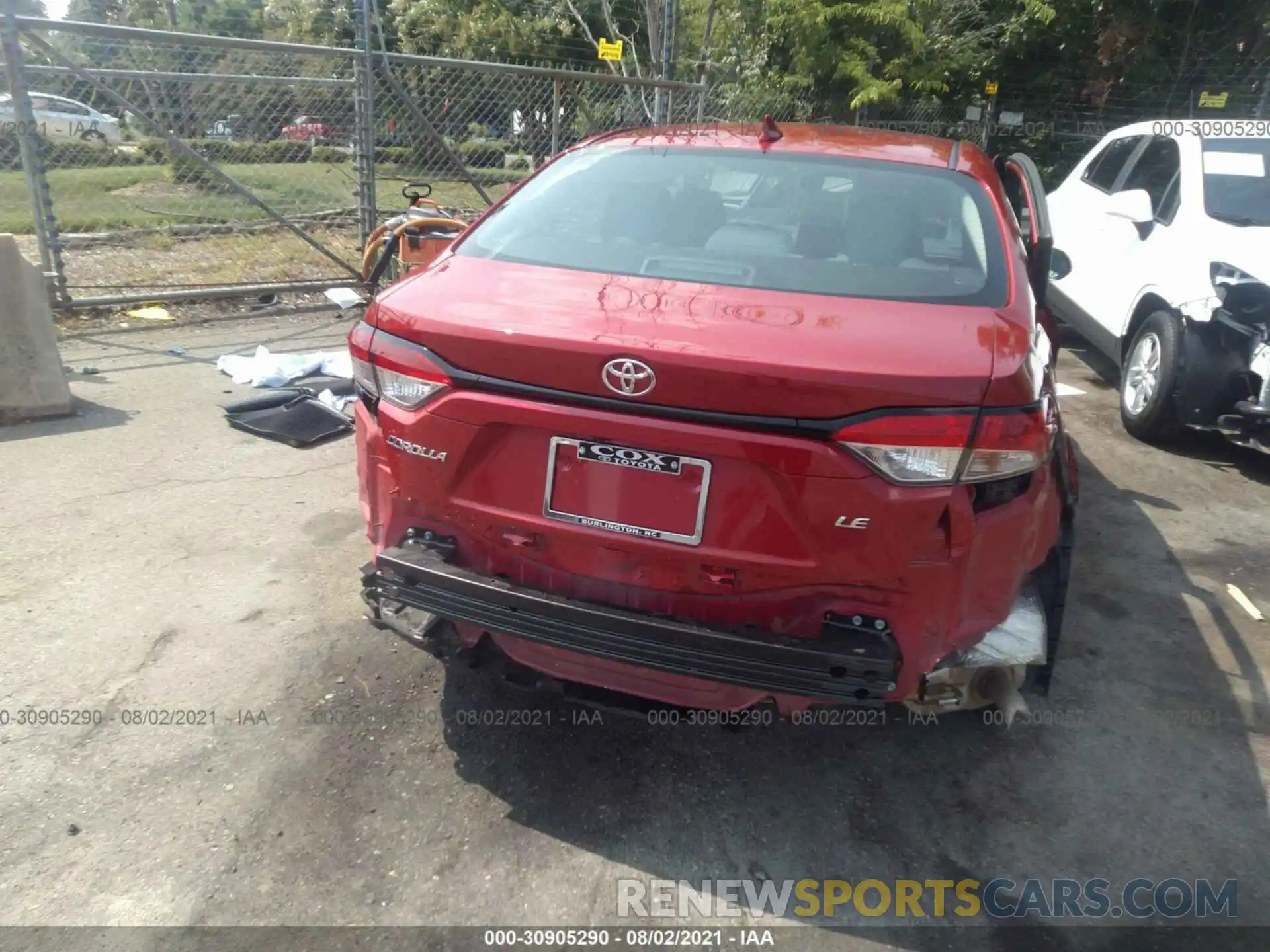 6 Photograph of a damaged car 5YFEPRAE6LP103059 TOYOTA COROLLA 2020