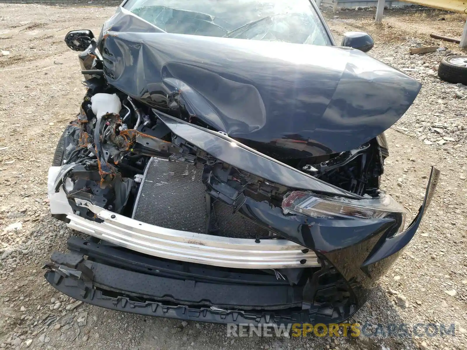 9 Photograph of a damaged car 5YFEPRAE6LP103515 TOYOTA COROLLA 2020