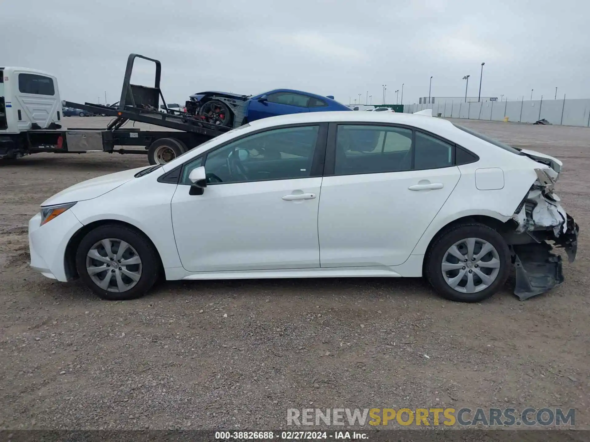 14 Photograph of a damaged car 5YFEPRAE6LP103630 TOYOTA COROLLA 2020