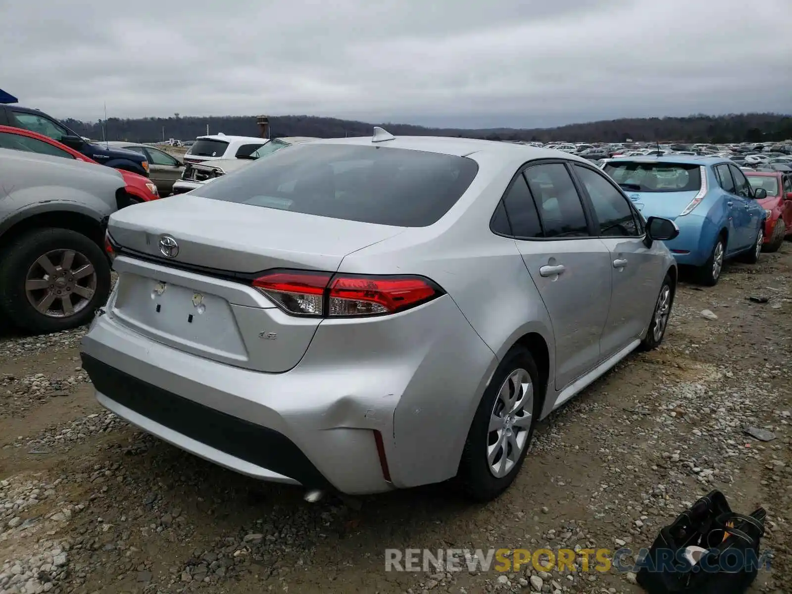 4 Photograph of a damaged car 5YFEPRAE6LP103854 TOYOTA COROLLA 2020