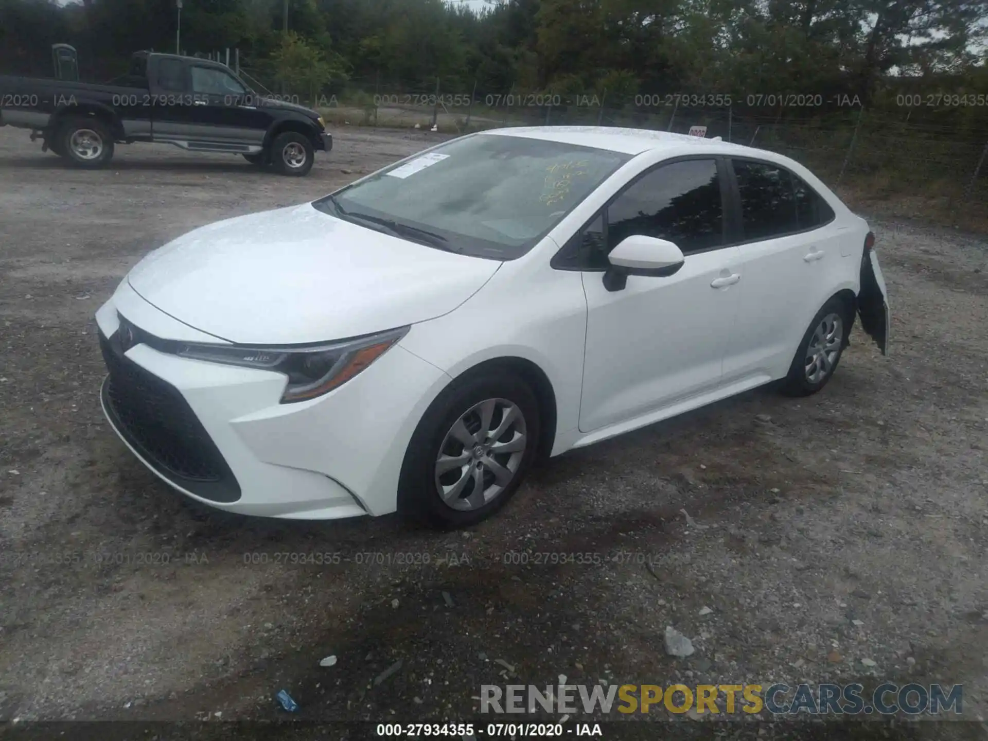 2 Photograph of a damaged car 5YFEPRAE6LP104065 TOYOTA COROLLA 2020