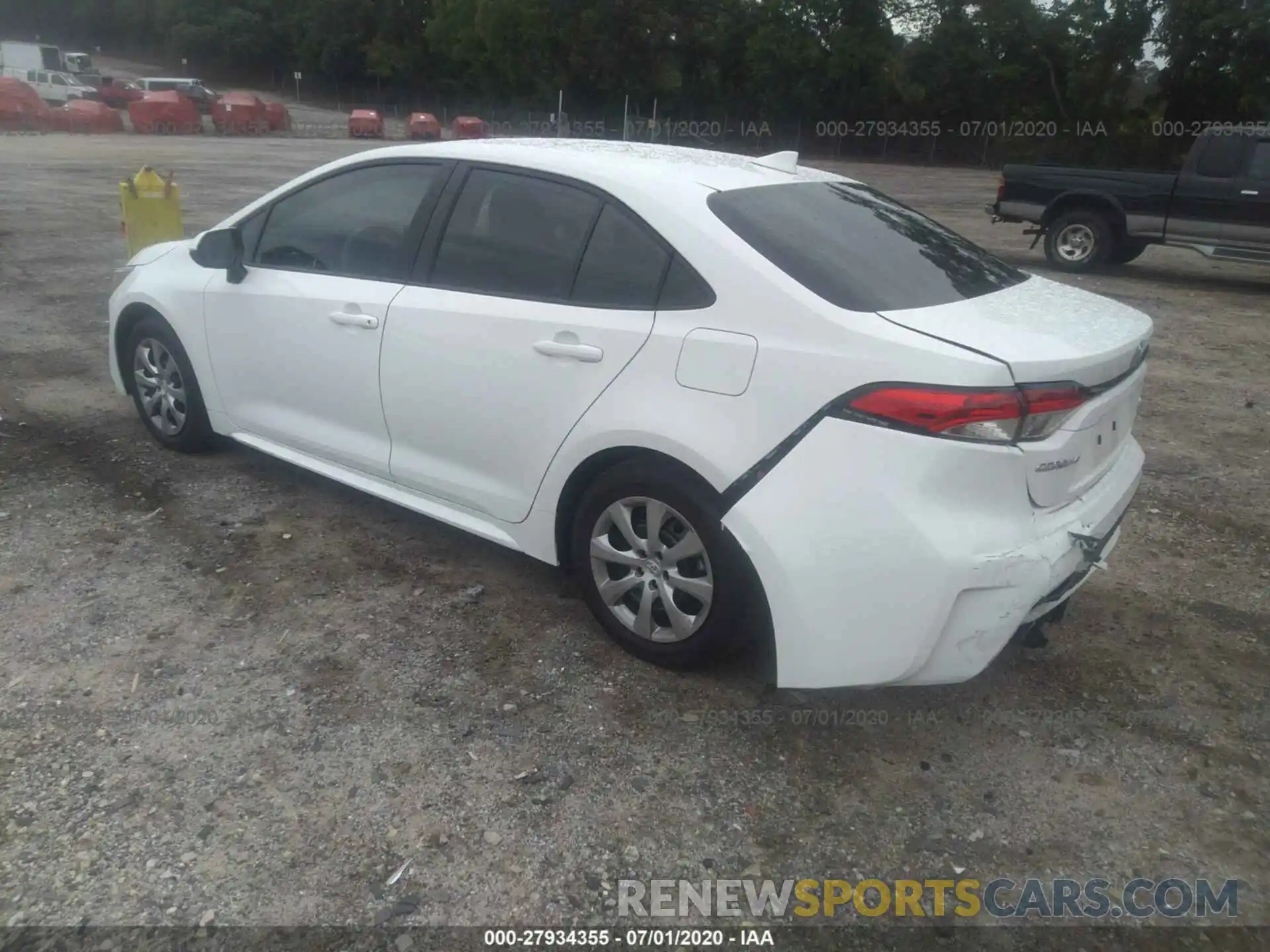 3 Photograph of a damaged car 5YFEPRAE6LP104065 TOYOTA COROLLA 2020