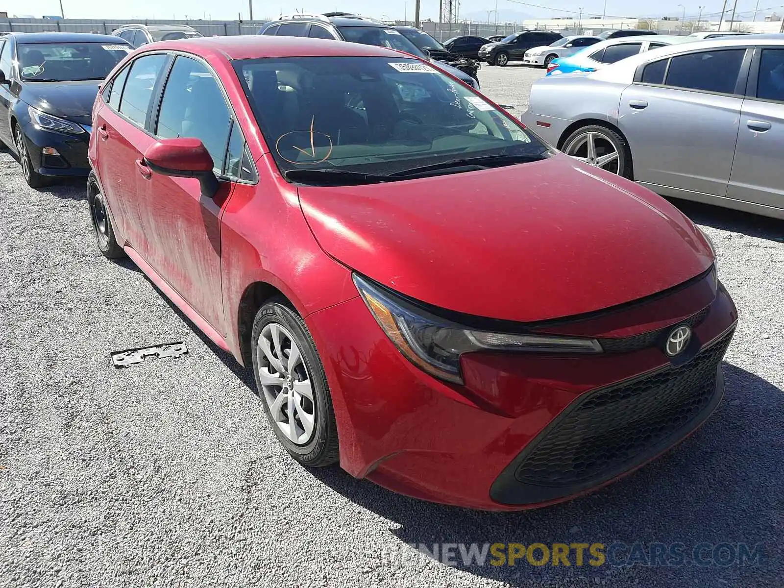 1 Photograph of a damaged car 5YFEPRAE6LP104566 TOYOTA COROLLA 2020