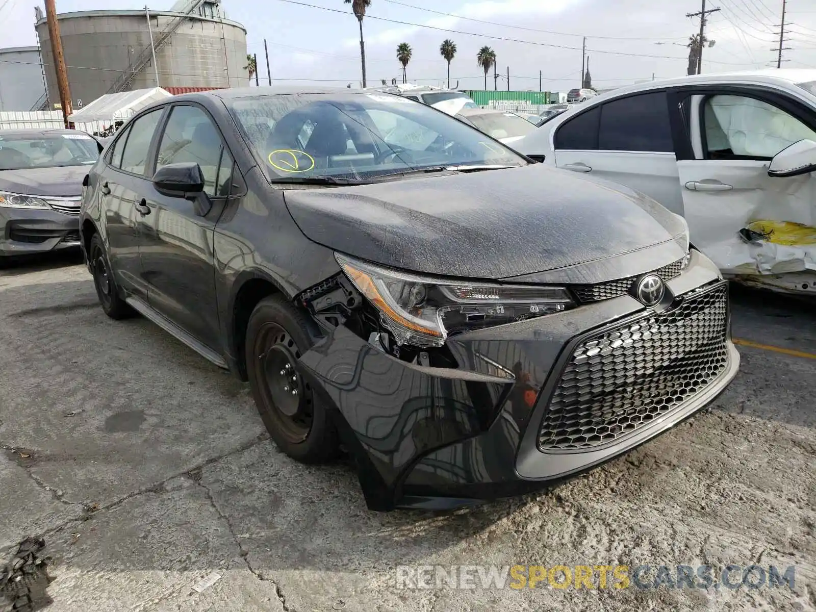 1 Photograph of a damaged car 5YFEPRAE6LP105409 TOYOTA COROLLA 2020