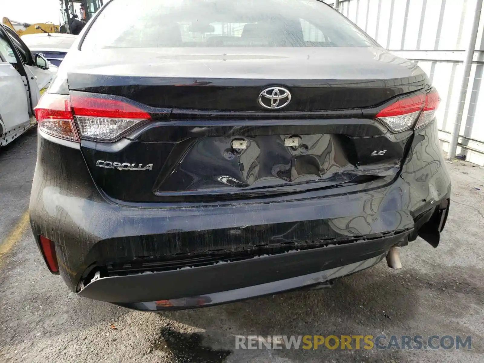 9 Photograph of a damaged car 5YFEPRAE6LP105409 TOYOTA COROLLA 2020