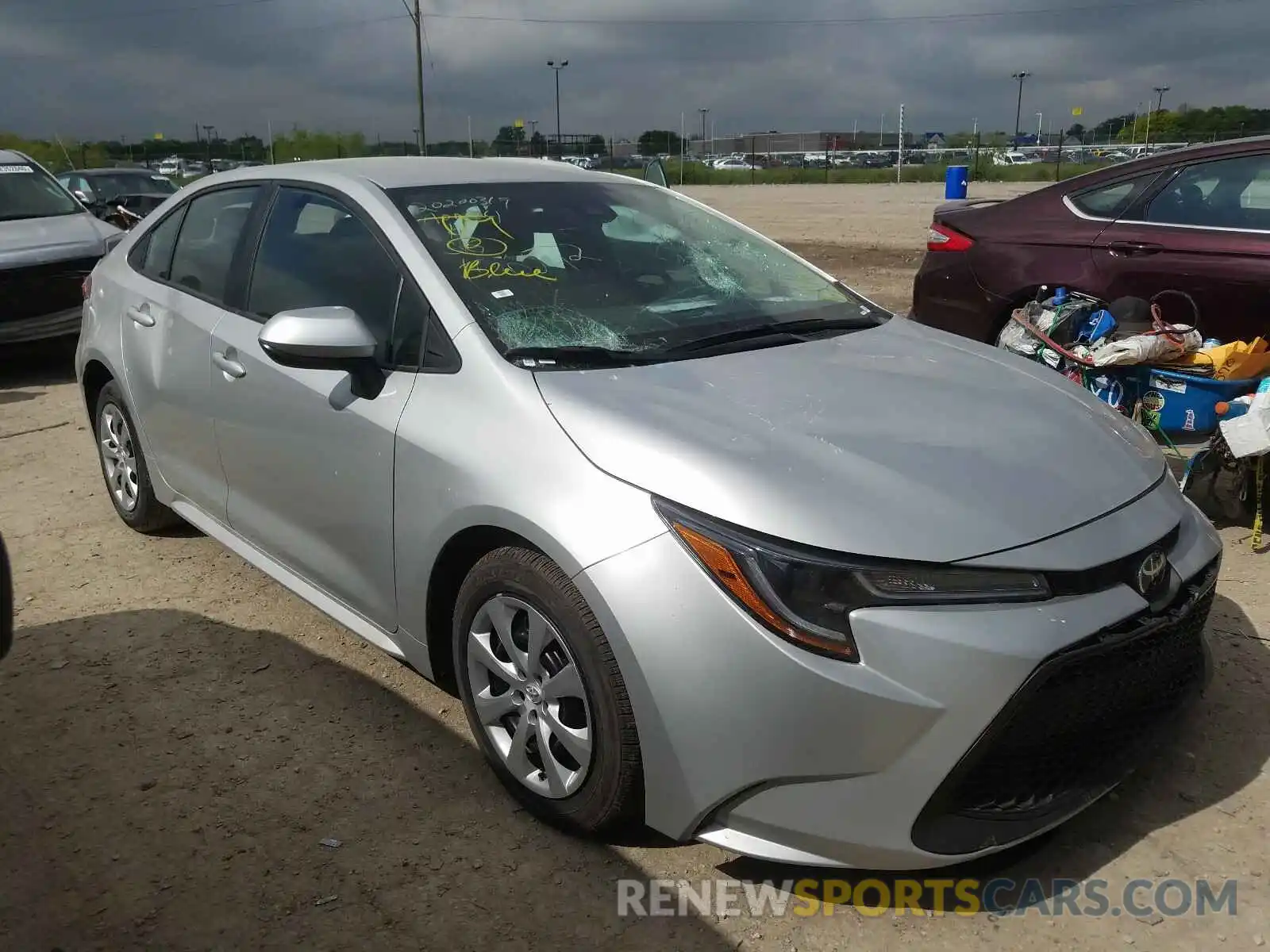 1 Photograph of a damaged car 5YFEPRAE6LP106592 TOYOTA COROLLA 2020