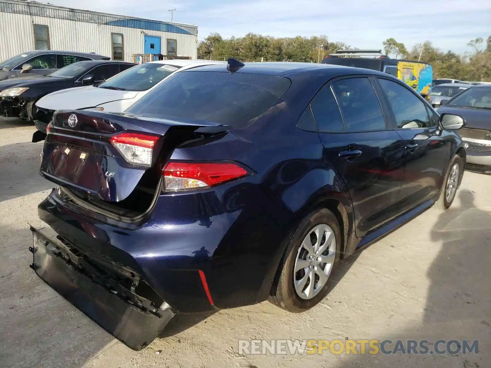 4 Photograph of a damaged car 5YFEPRAE6LP106835 TOYOTA COROLLA 2020