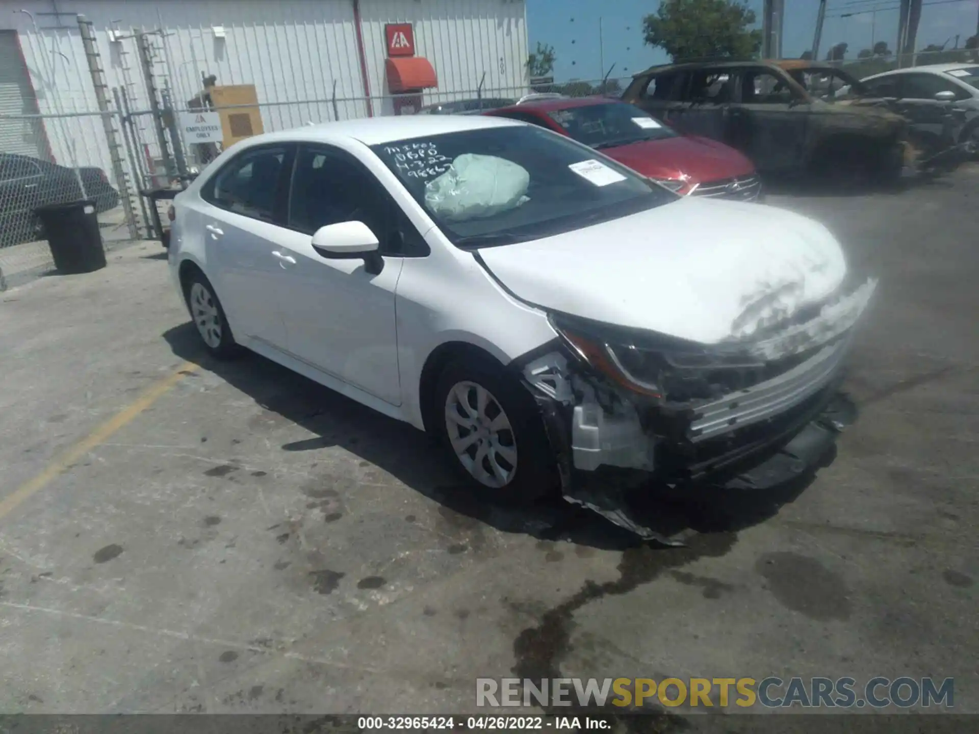 1 Photograph of a damaged car 5YFEPRAE6LP108746 TOYOTA COROLLA 2020