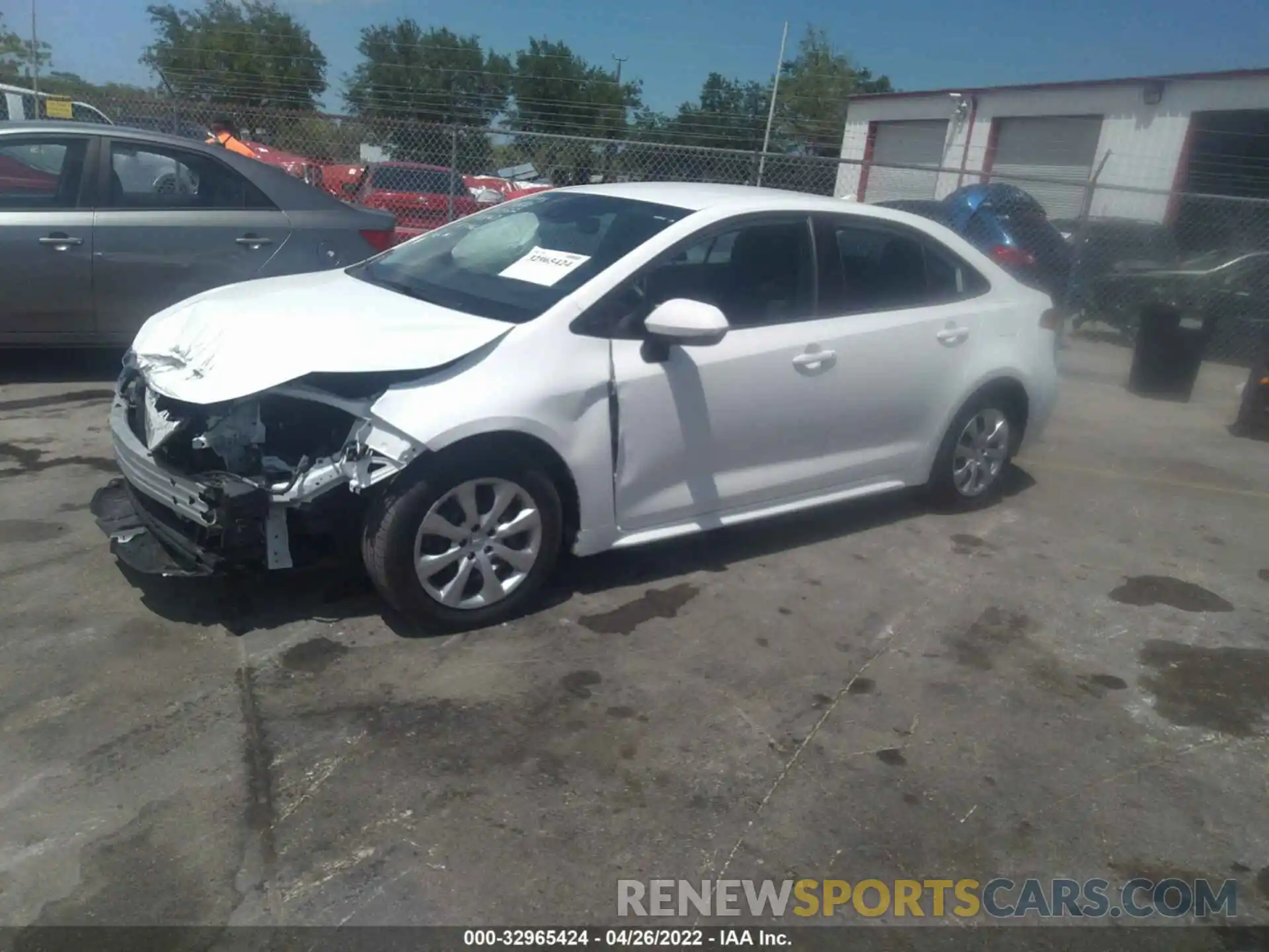 2 Photograph of a damaged car 5YFEPRAE6LP108746 TOYOTA COROLLA 2020