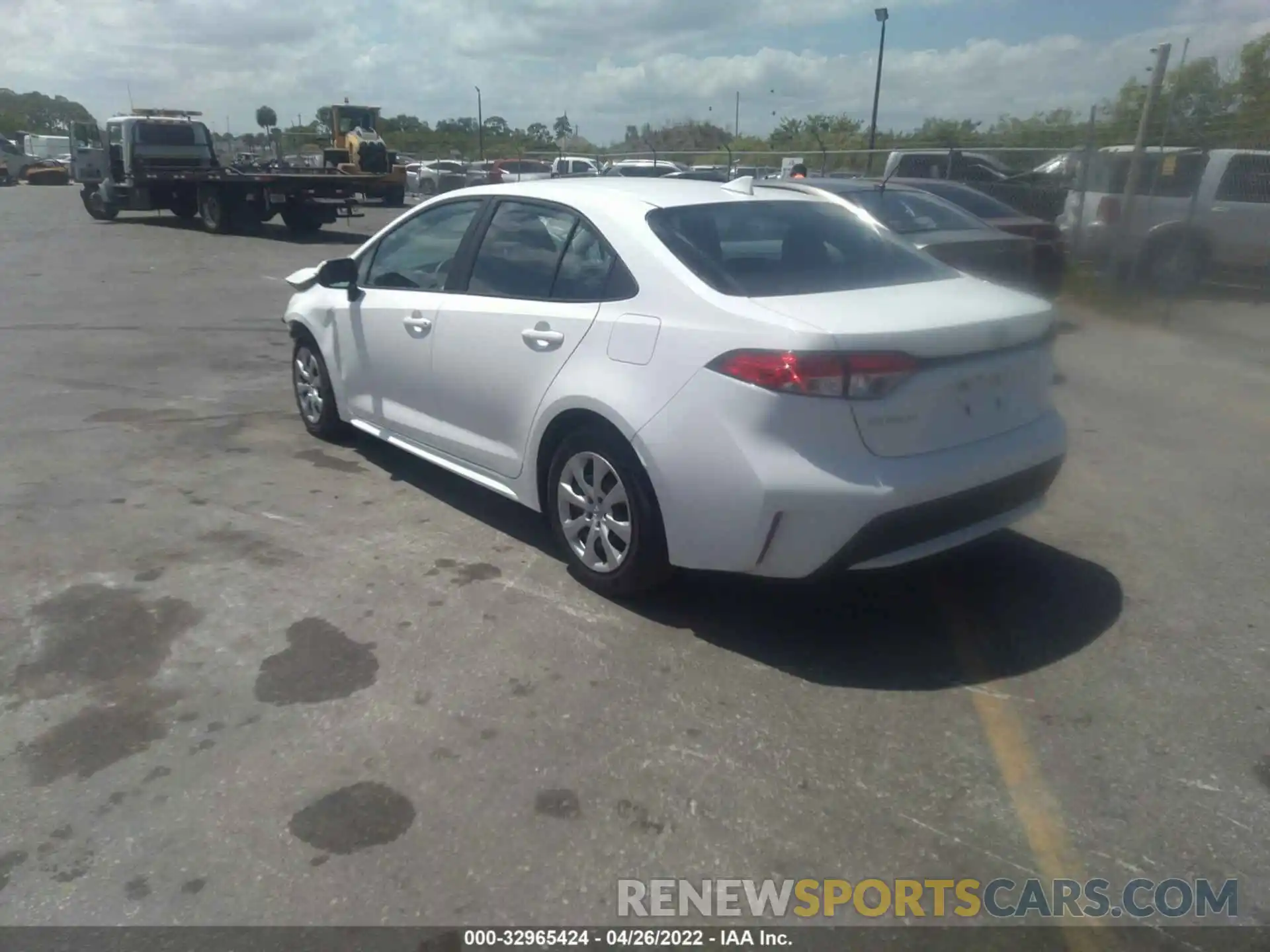 3 Photograph of a damaged car 5YFEPRAE6LP108746 TOYOTA COROLLA 2020