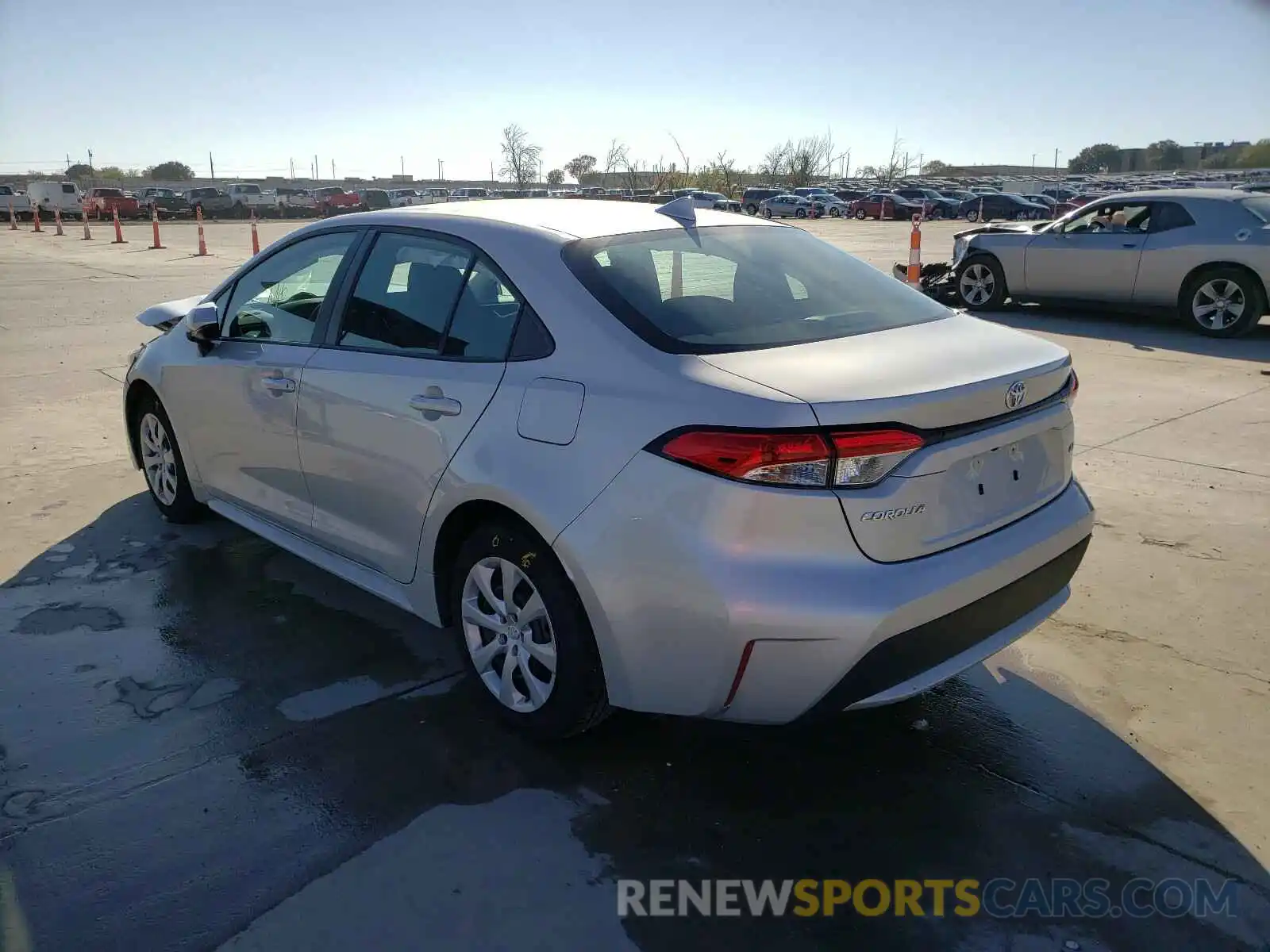 3 Photograph of a damaged car 5YFEPRAE6LP109427 TOYOTA COROLLA 2020