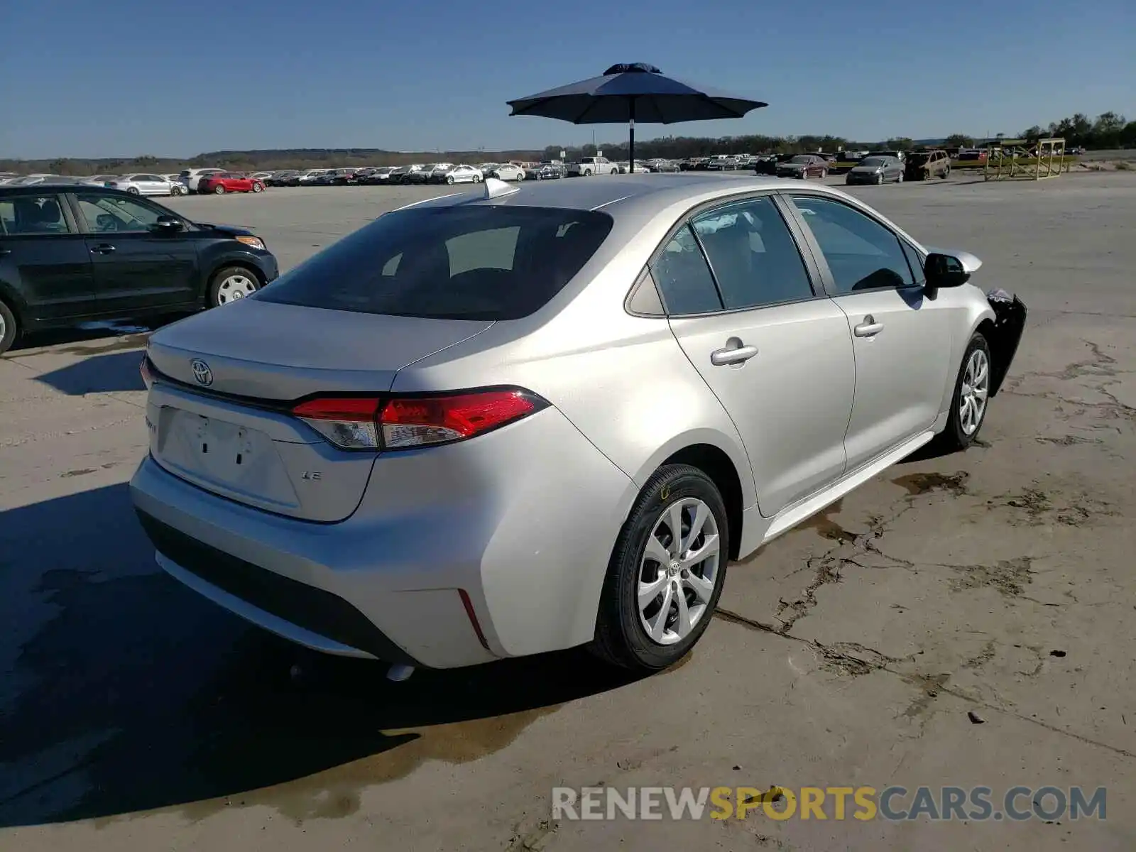 4 Photograph of a damaged car 5YFEPRAE6LP109427 TOYOTA COROLLA 2020