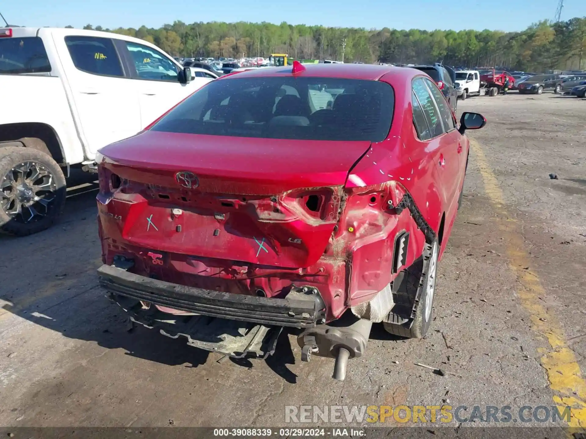 16 Photograph of a damaged car 5YFEPRAE6LP110528 TOYOTA COROLLA 2020