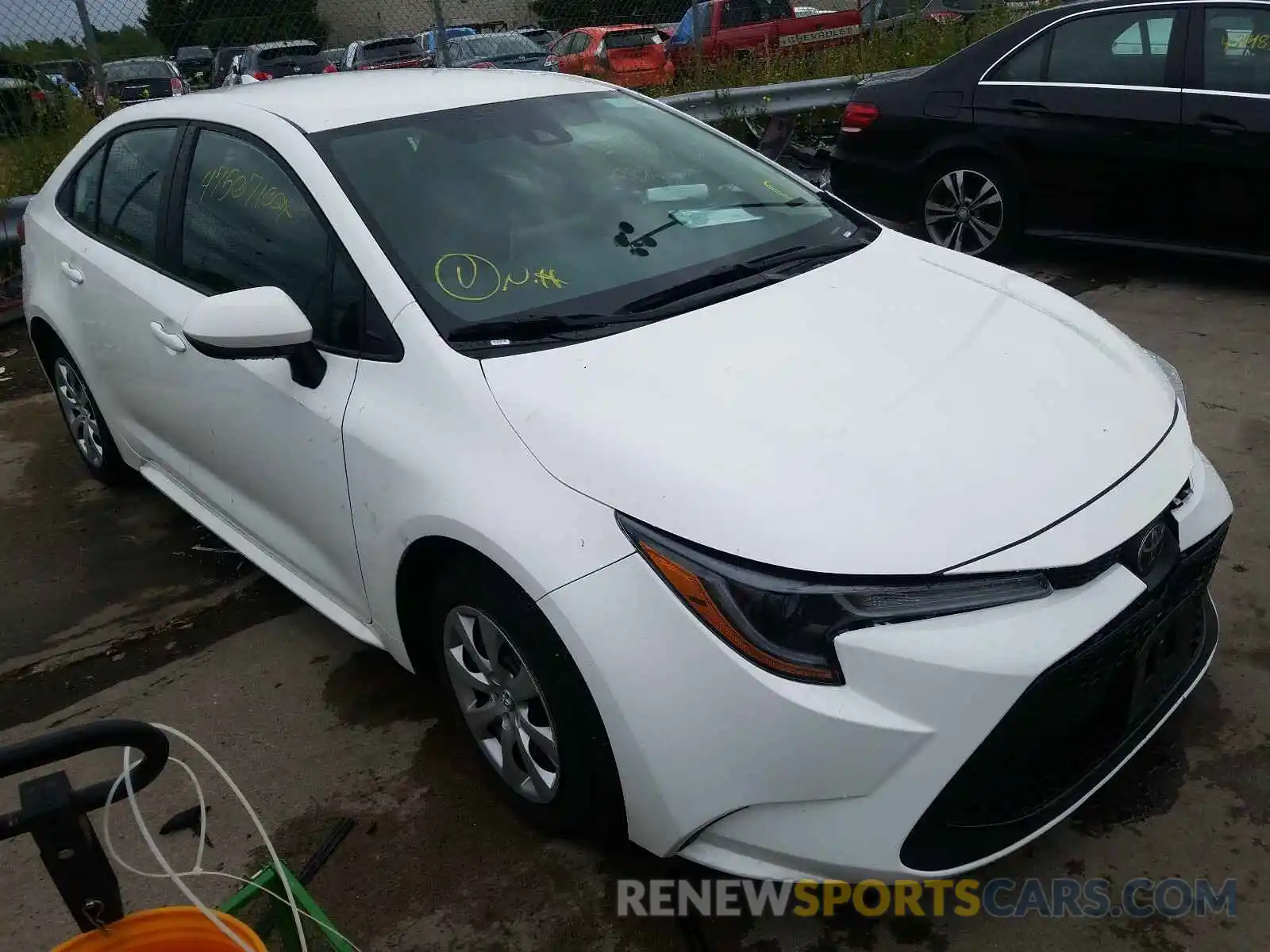 1 Photograph of a damaged car 5YFEPRAE6LP110738 TOYOTA COROLLA 2020