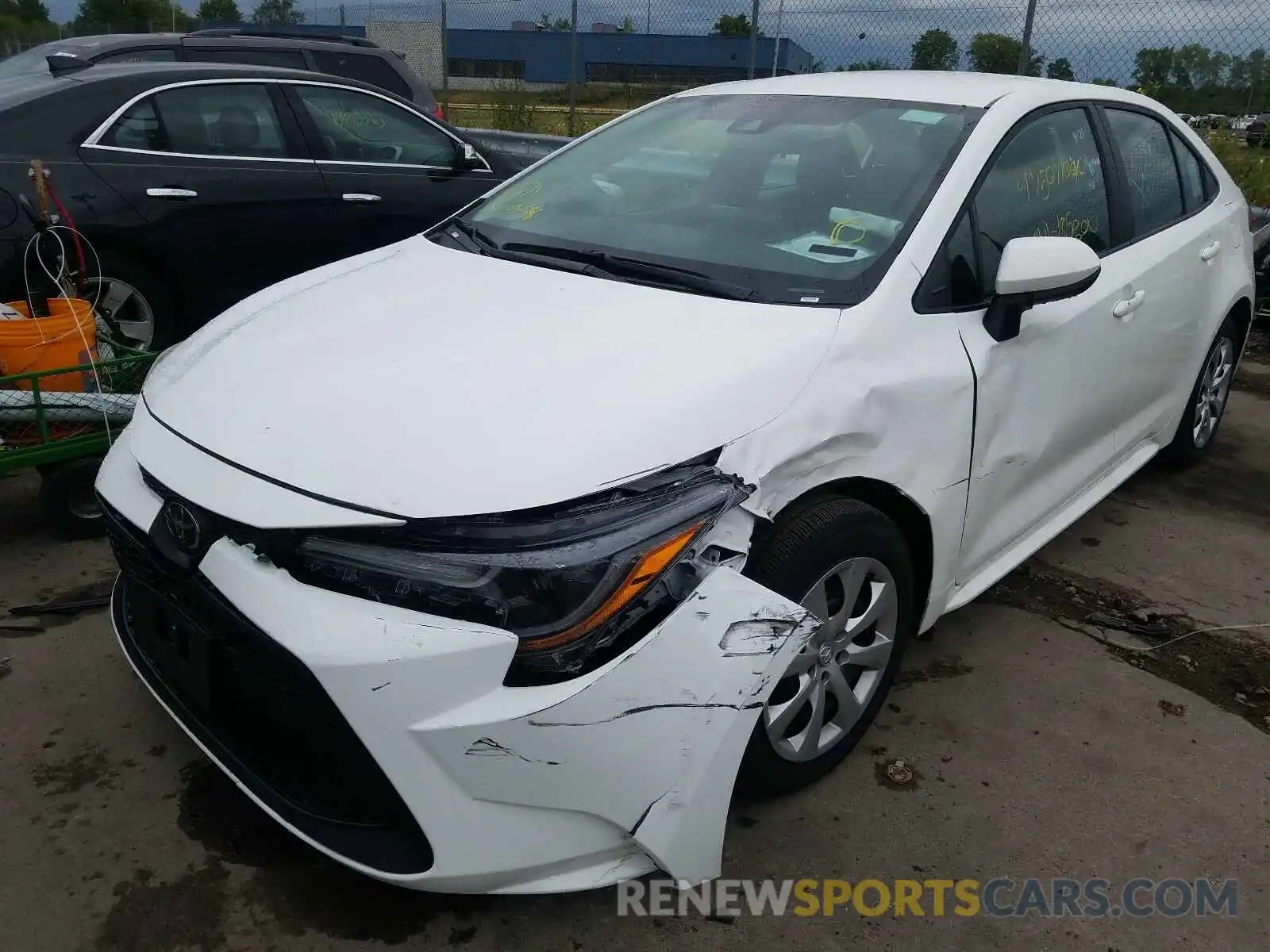 2 Photograph of a damaged car 5YFEPRAE6LP110738 TOYOTA COROLLA 2020