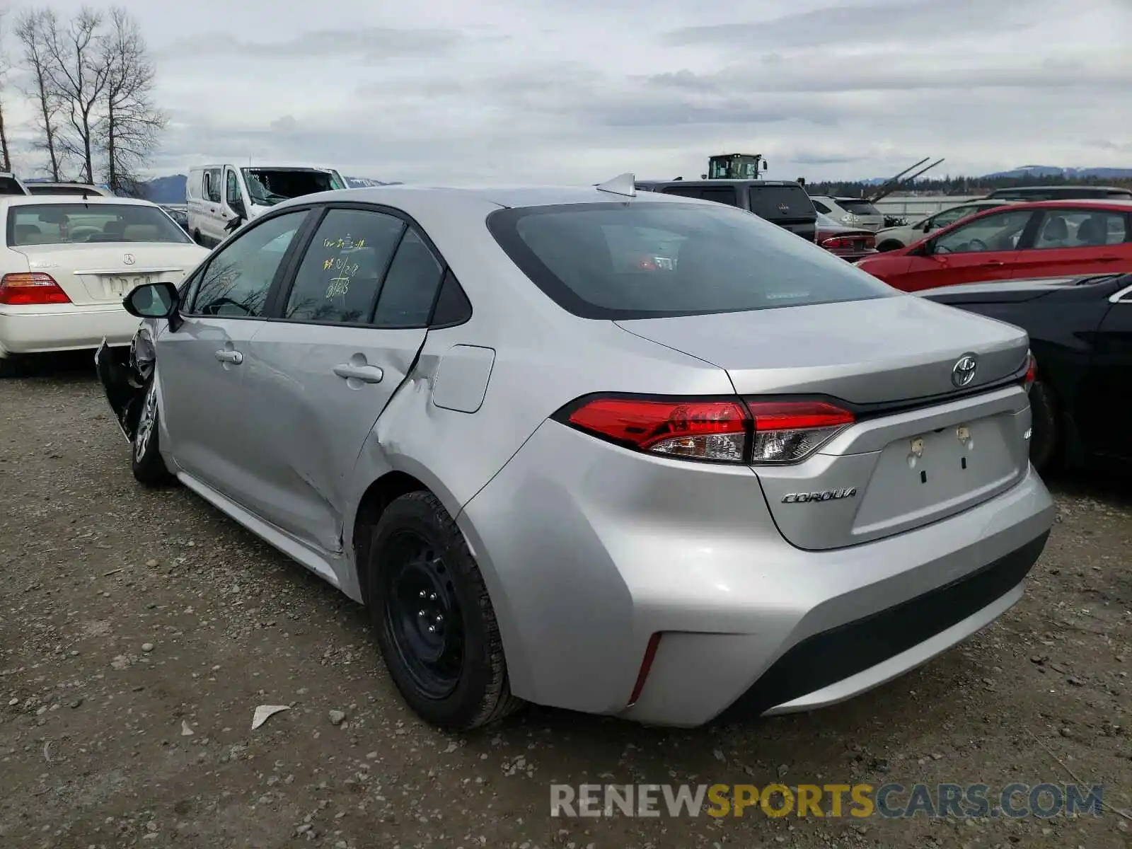 3 Photograph of a damaged car 5YFEPRAE6LP110769 TOYOTA COROLLA 2020