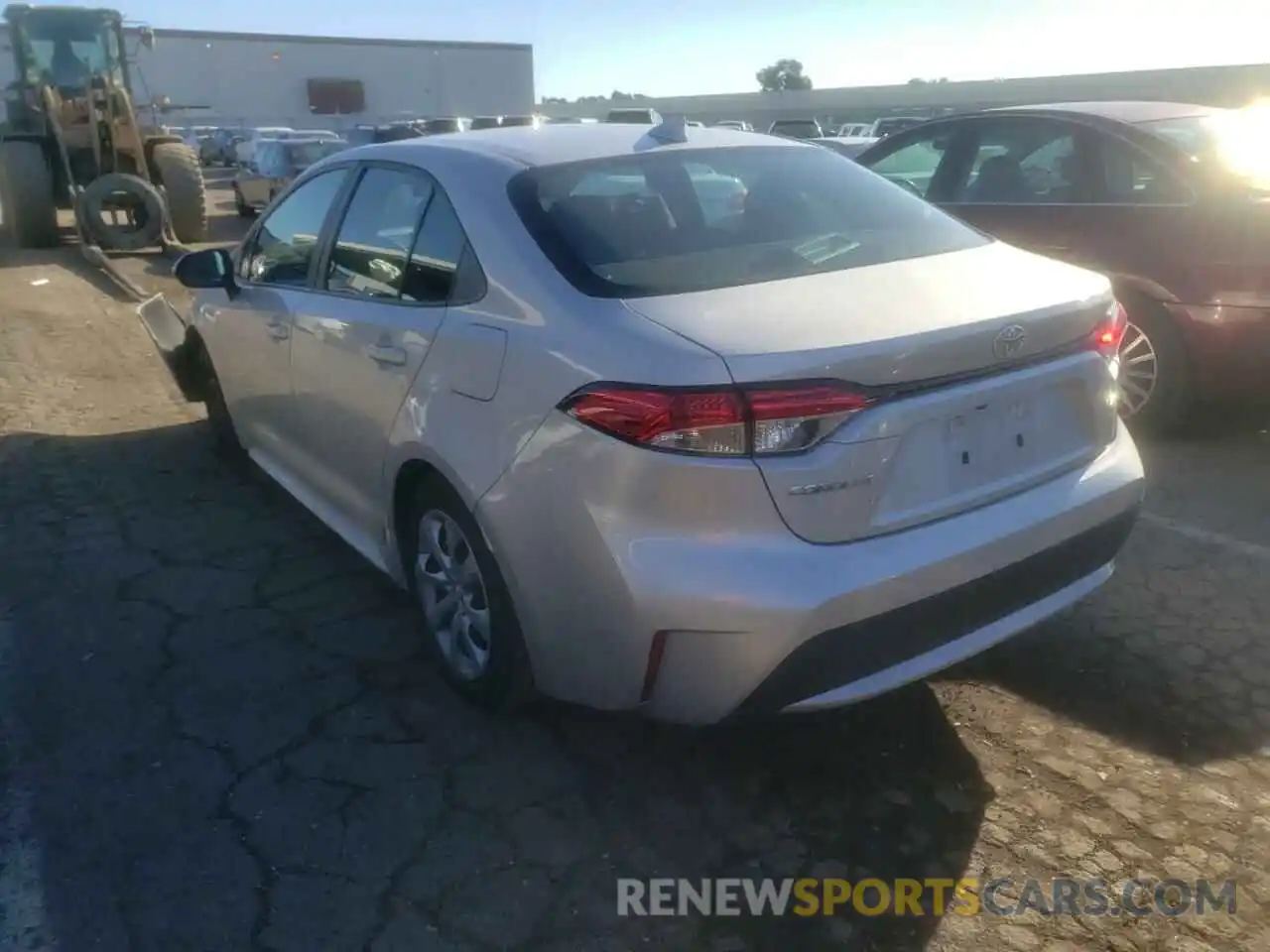 3 Photograph of a damaged car 5YFEPRAE6LP110805 TOYOTA COROLLA 2020