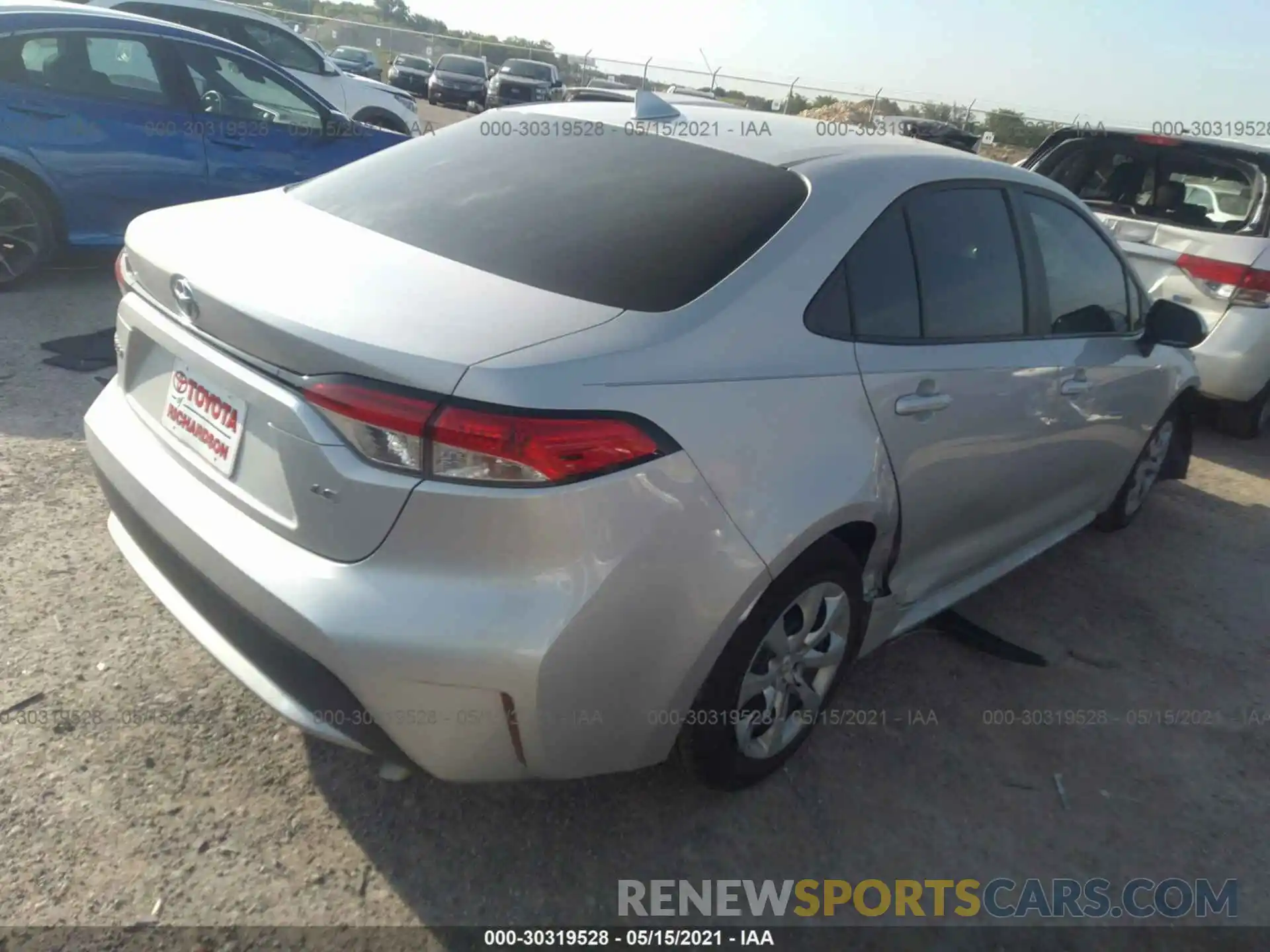 4 Photograph of a damaged car 5YFEPRAE6LP111064 TOYOTA COROLLA 2020