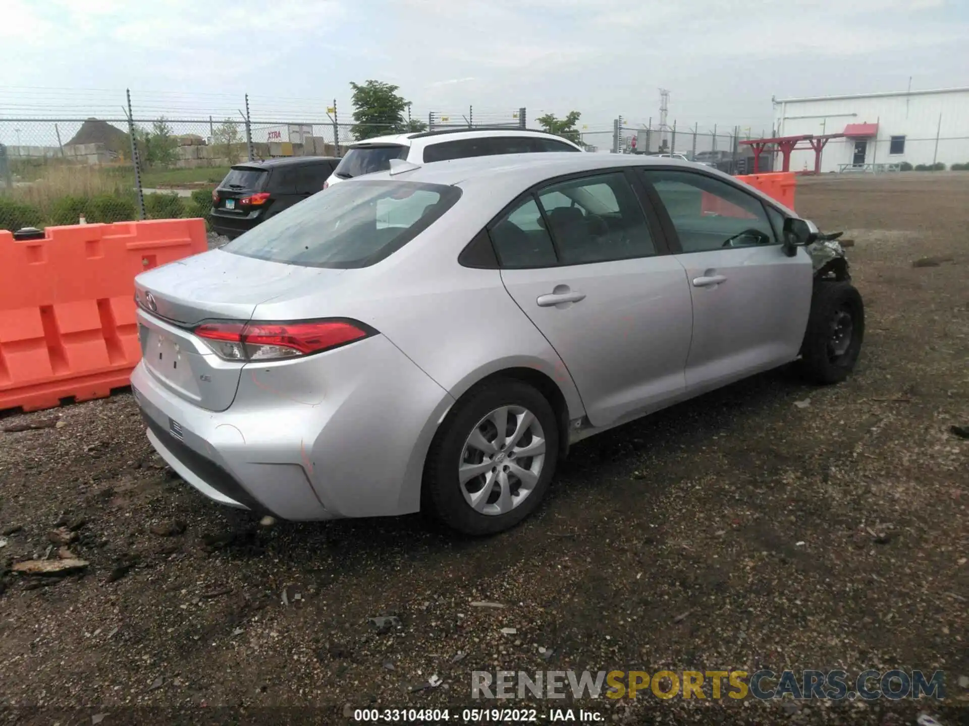 4 Photograph of a damaged car 5YFEPRAE6LP111355 TOYOTA COROLLA 2020