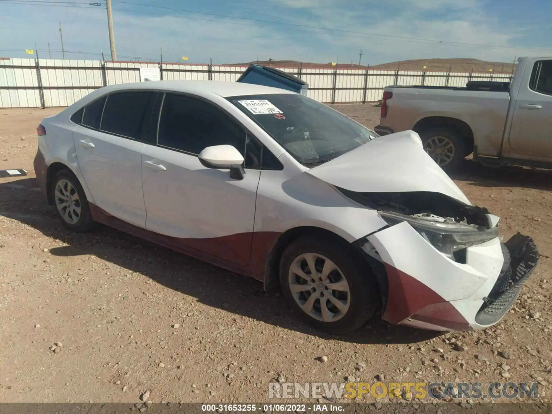 1 Photograph of a damaged car 5YFEPRAE6LP111422 TOYOTA COROLLA 2020