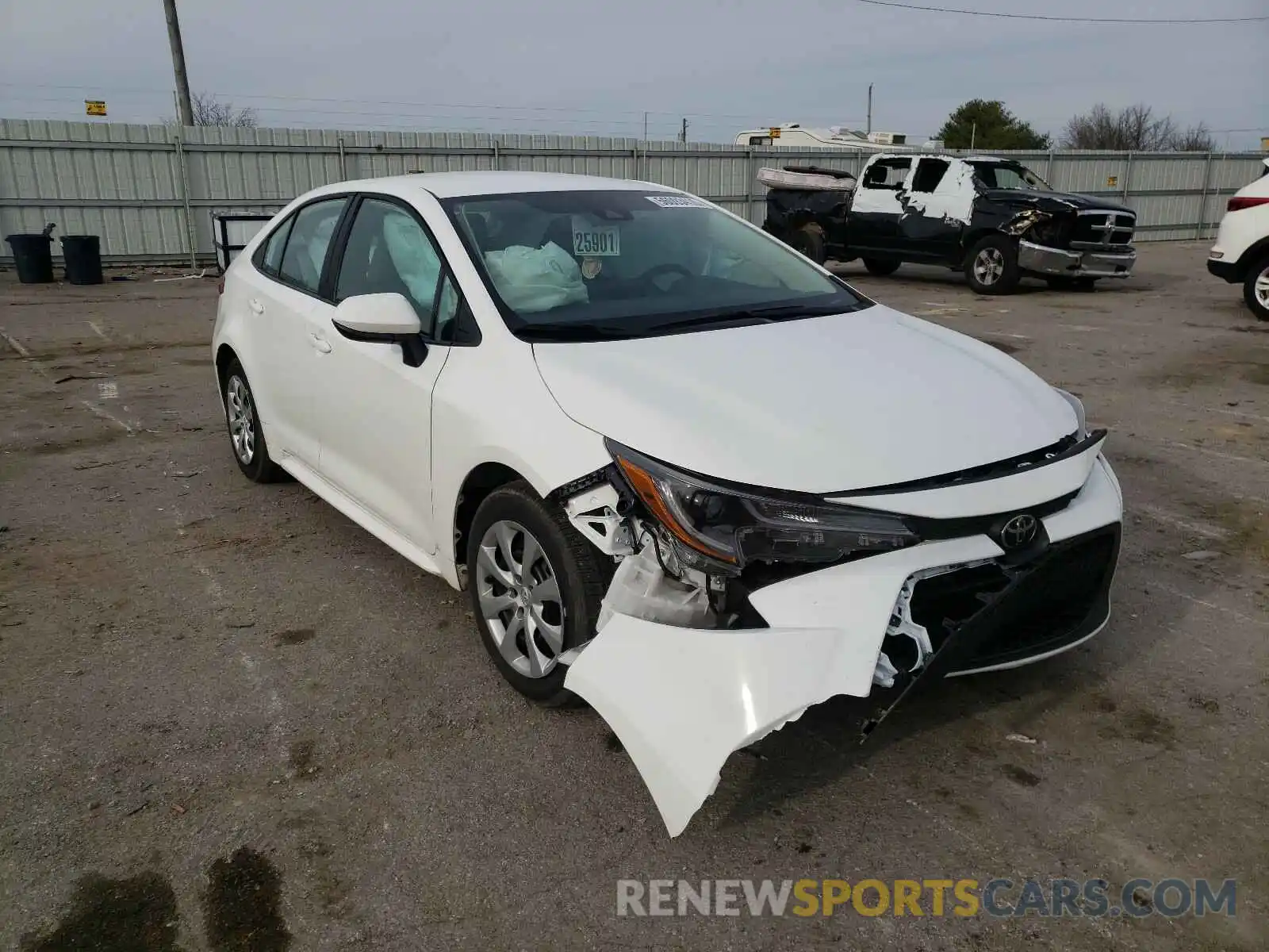 1 Photograph of a damaged car 5YFEPRAE6LP111825 TOYOTA COROLLA 2020