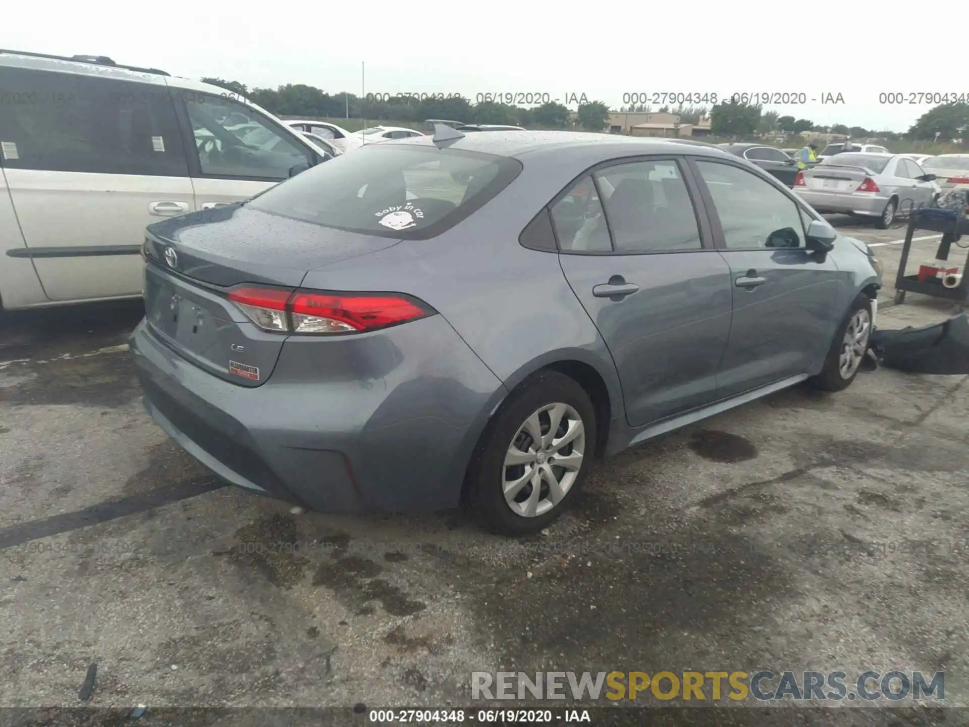 4 Photograph of a damaged car 5YFEPRAE6LP111856 TOYOTA COROLLA 2020