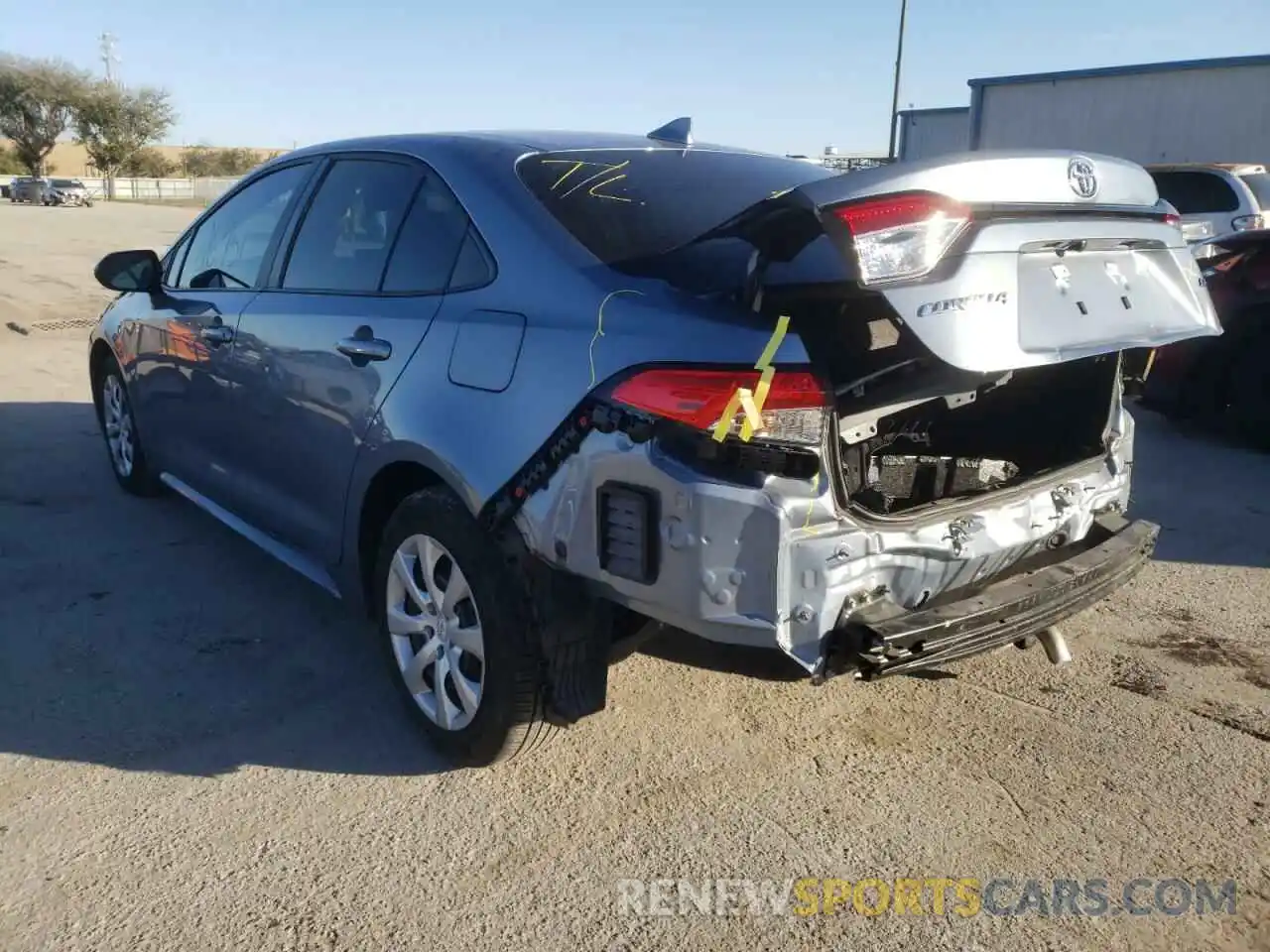 3 Photograph of a damaged car 5YFEPRAE6LP113946 TOYOTA COROLLA 2020