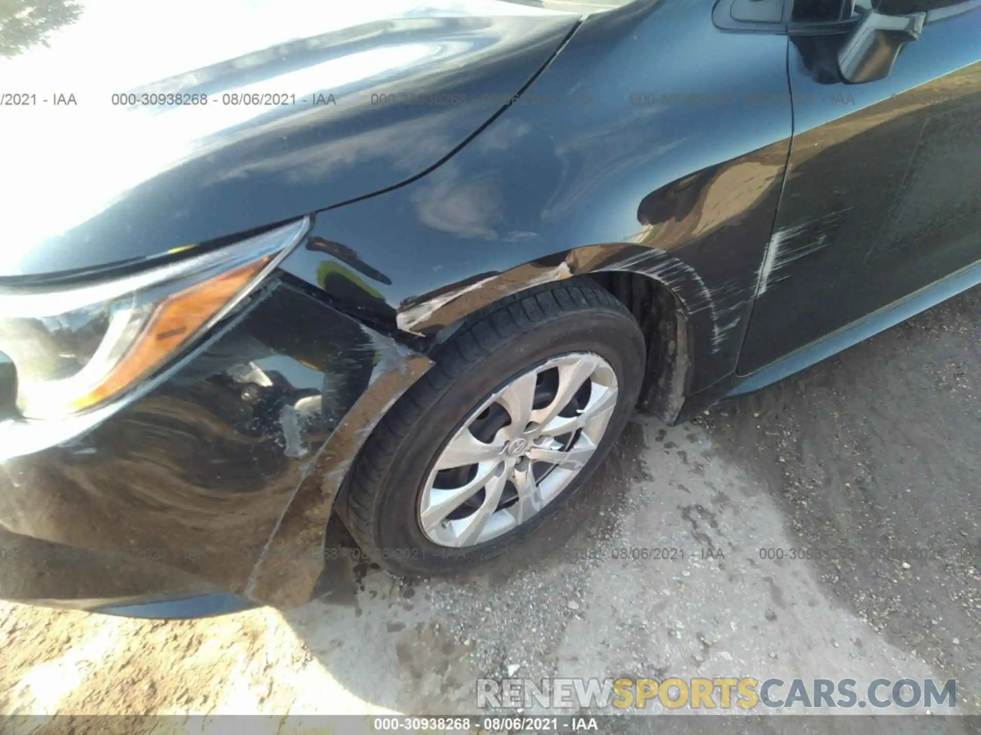 6 Photograph of a damaged car 5YFEPRAE6LP114594 TOYOTA COROLLA 2020