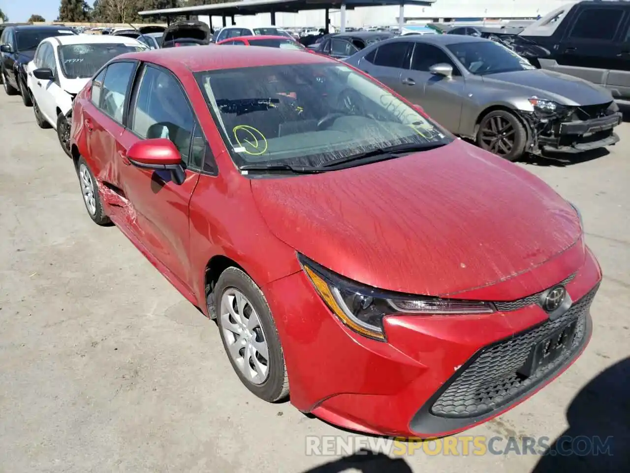 1 Photograph of a damaged car 5YFEPRAE6LP114613 TOYOTA COROLLA 2020