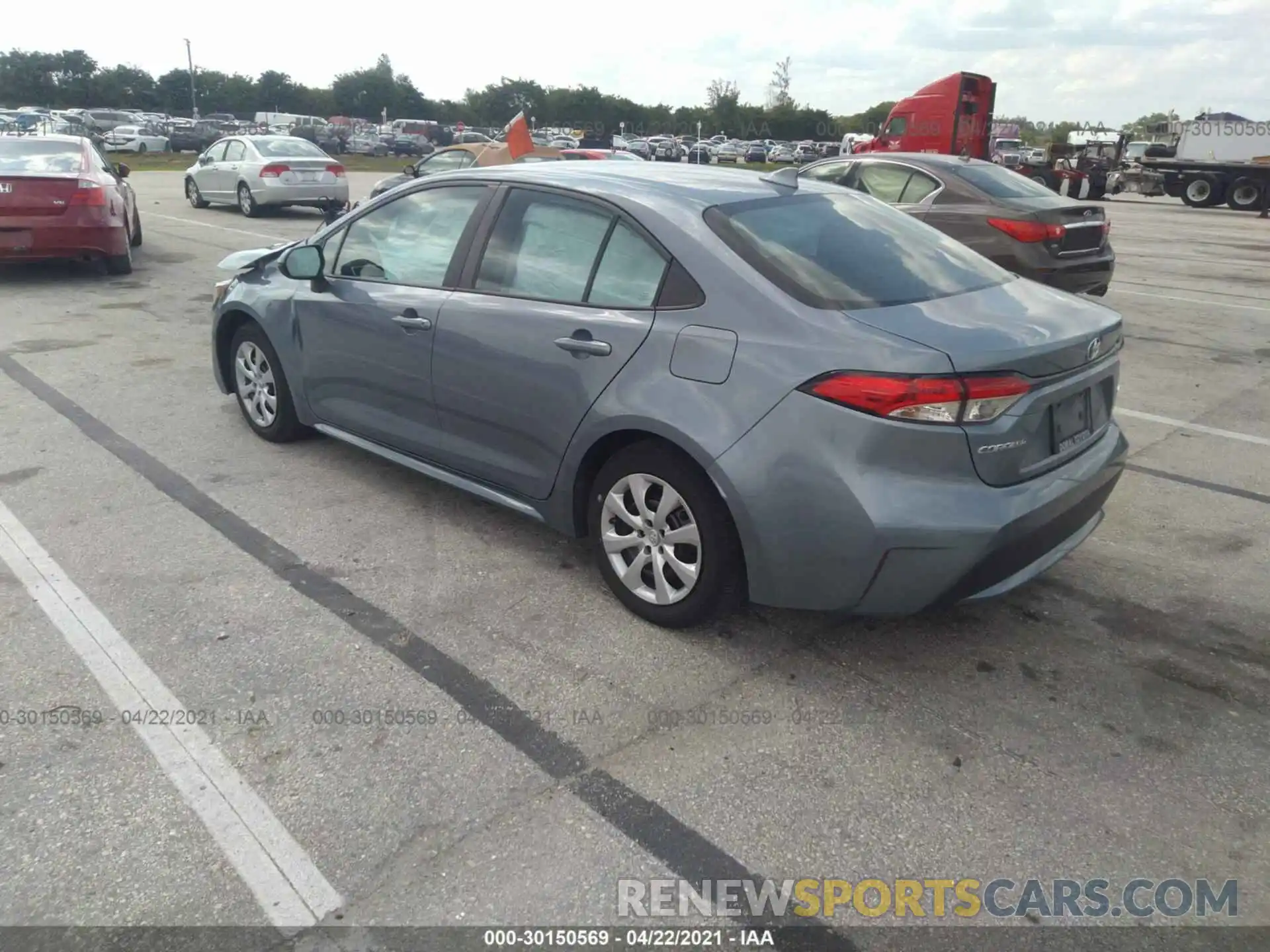 3 Photograph of a damaged car 5YFEPRAE6LP114823 TOYOTA COROLLA 2020