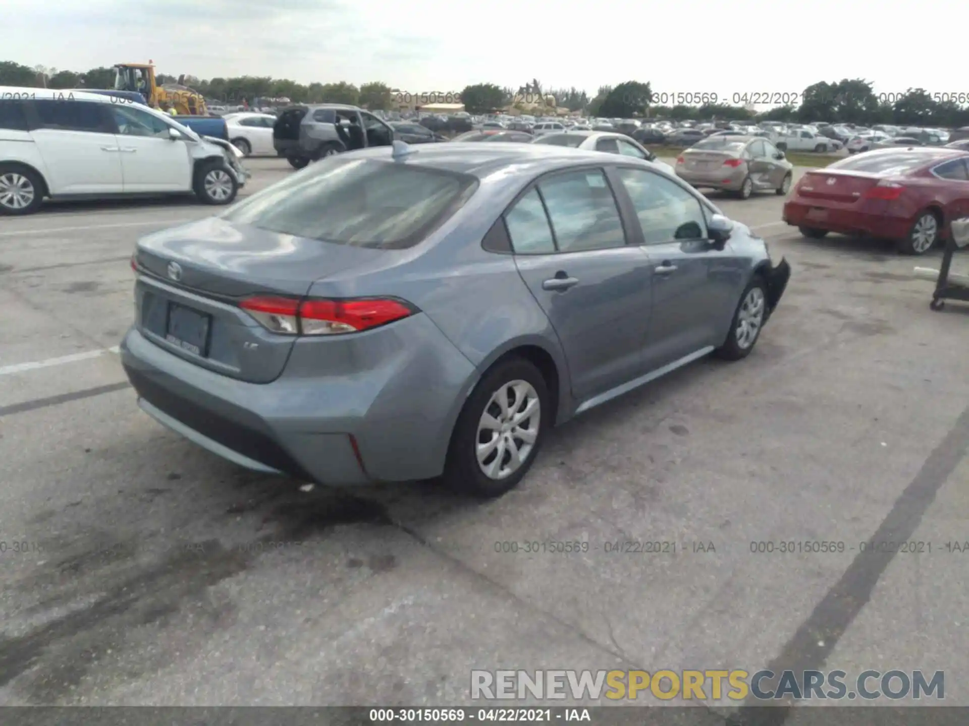 4 Photograph of a damaged car 5YFEPRAE6LP114823 TOYOTA COROLLA 2020