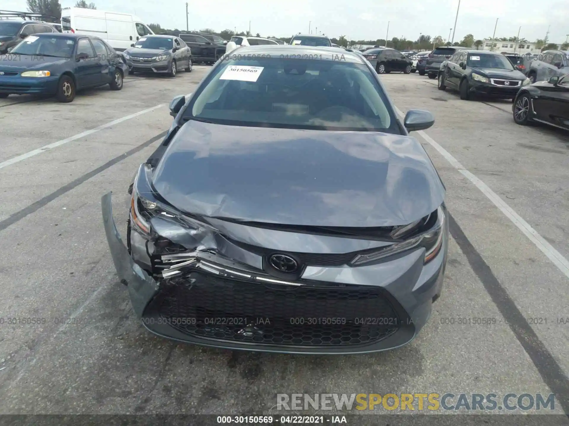 6 Photograph of a damaged car 5YFEPRAE6LP114823 TOYOTA COROLLA 2020