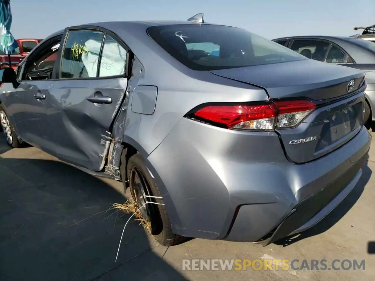 10 Photograph of a damaged car 5YFEPRAE6LP116457 TOYOTA COROLLA 2020