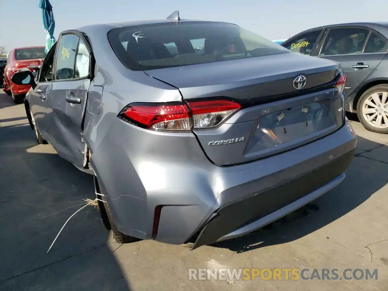 3 Photograph of a damaged car 5YFEPRAE6LP116457 TOYOTA COROLLA 2020