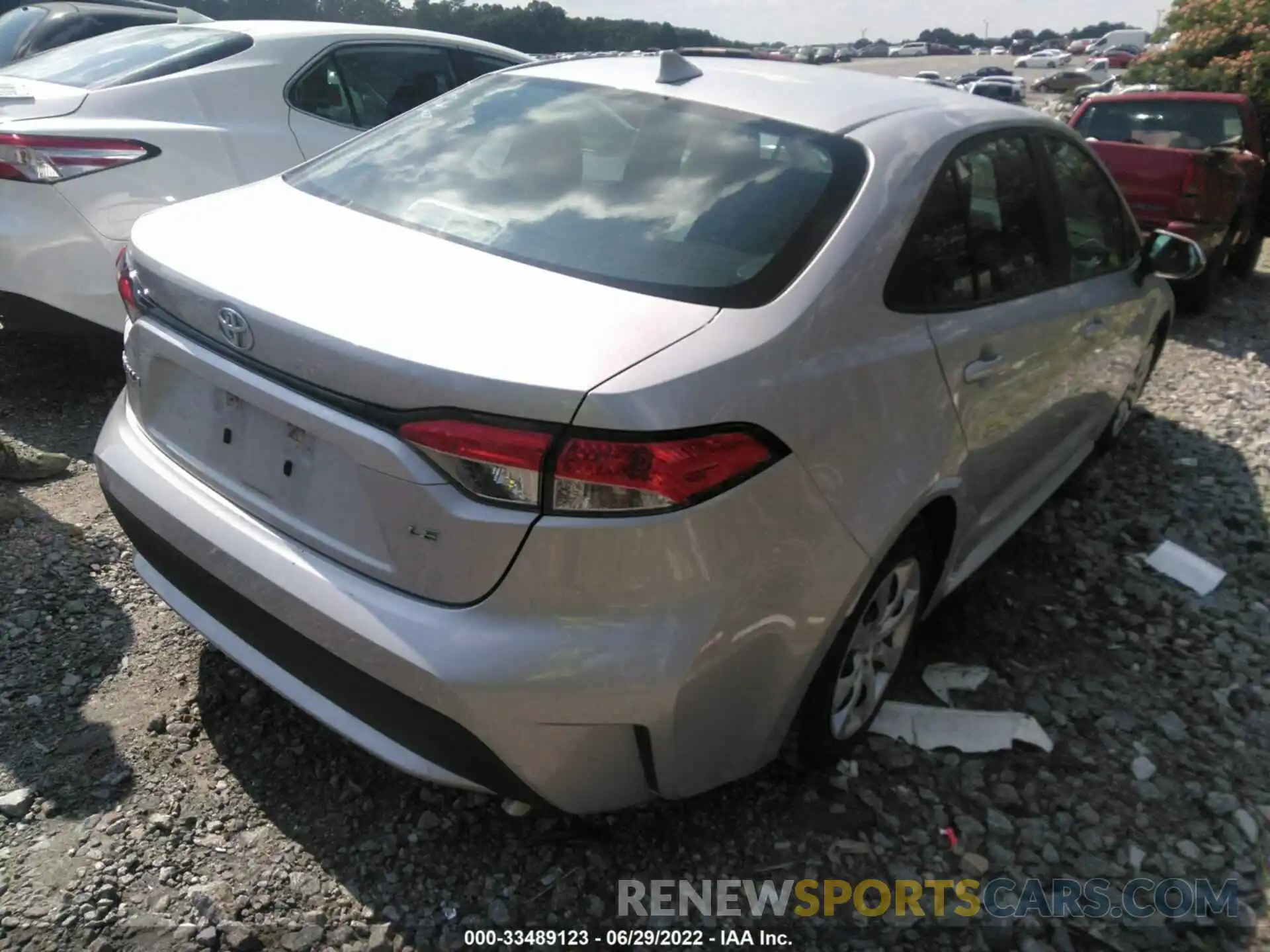 4 Photograph of a damaged car 5YFEPRAE6LP117429 TOYOTA COROLLA 2020