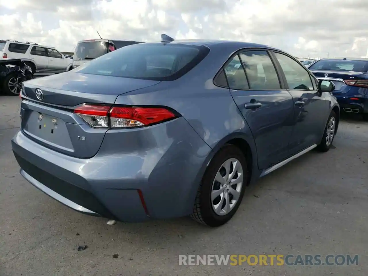 4 Photograph of a damaged car 5YFEPRAE6LP117611 TOYOTA COROLLA 2020