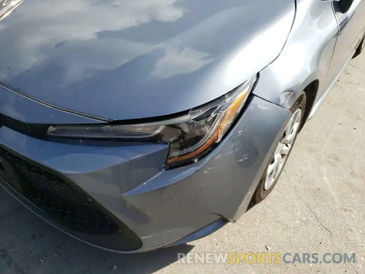 9 Photograph of a damaged car 5YFEPRAE6LP117611 TOYOTA COROLLA 2020