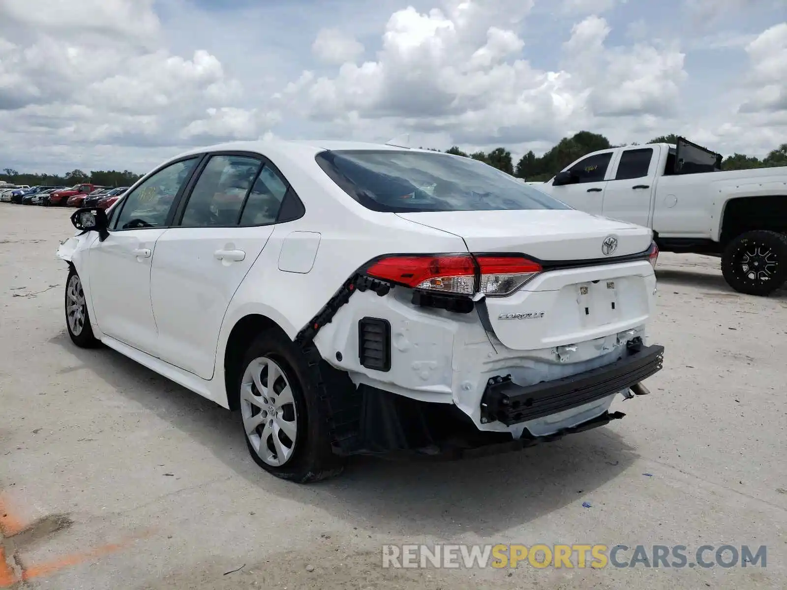 3 Photograph of a damaged car 5YFEPRAE6LP118340 TOYOTA COROLLA 2020