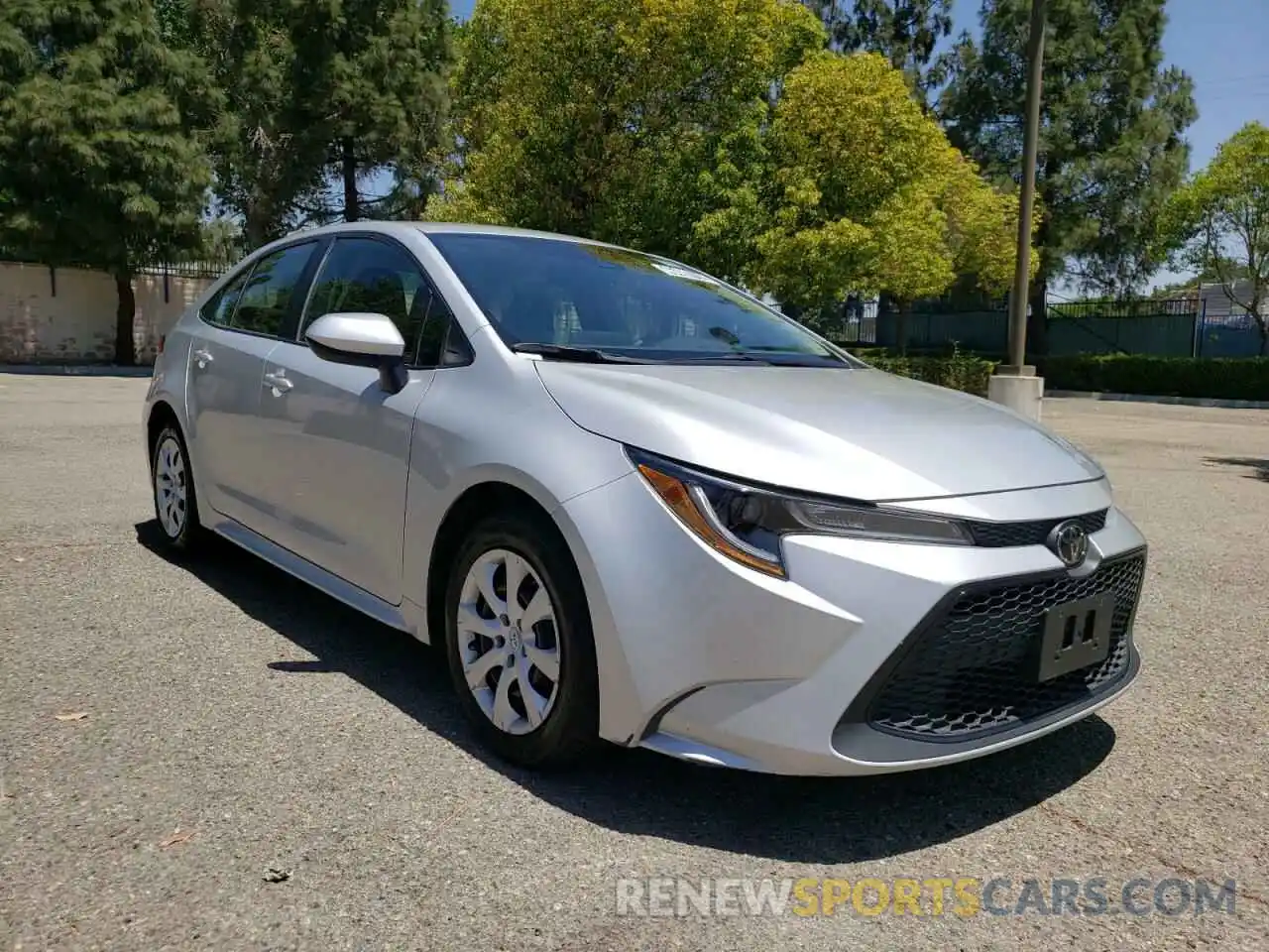 1 Photograph of a damaged car 5YFEPRAE6LP119052 TOYOTA COROLLA 2020