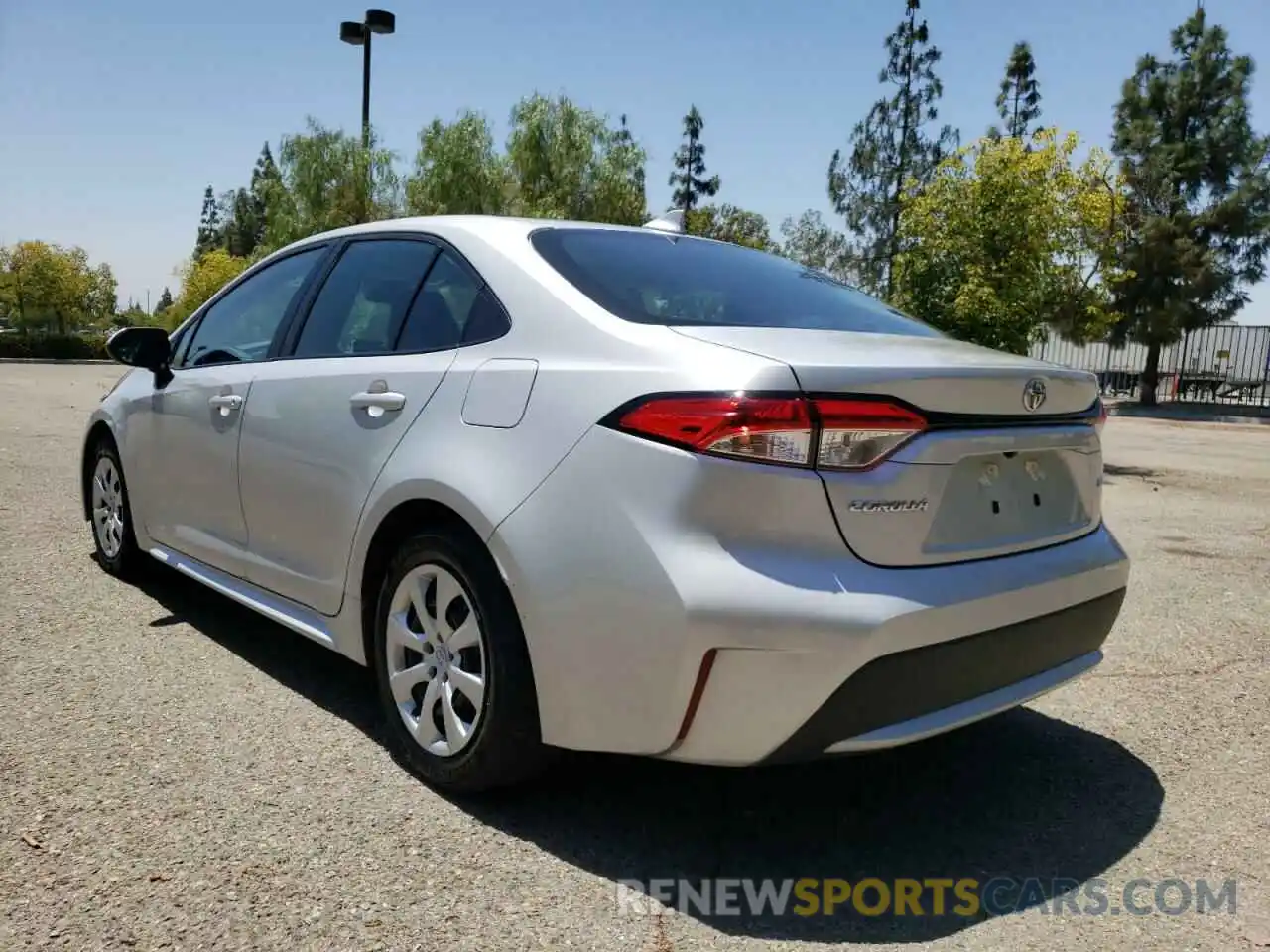 3 Photograph of a damaged car 5YFEPRAE6LP119052 TOYOTA COROLLA 2020