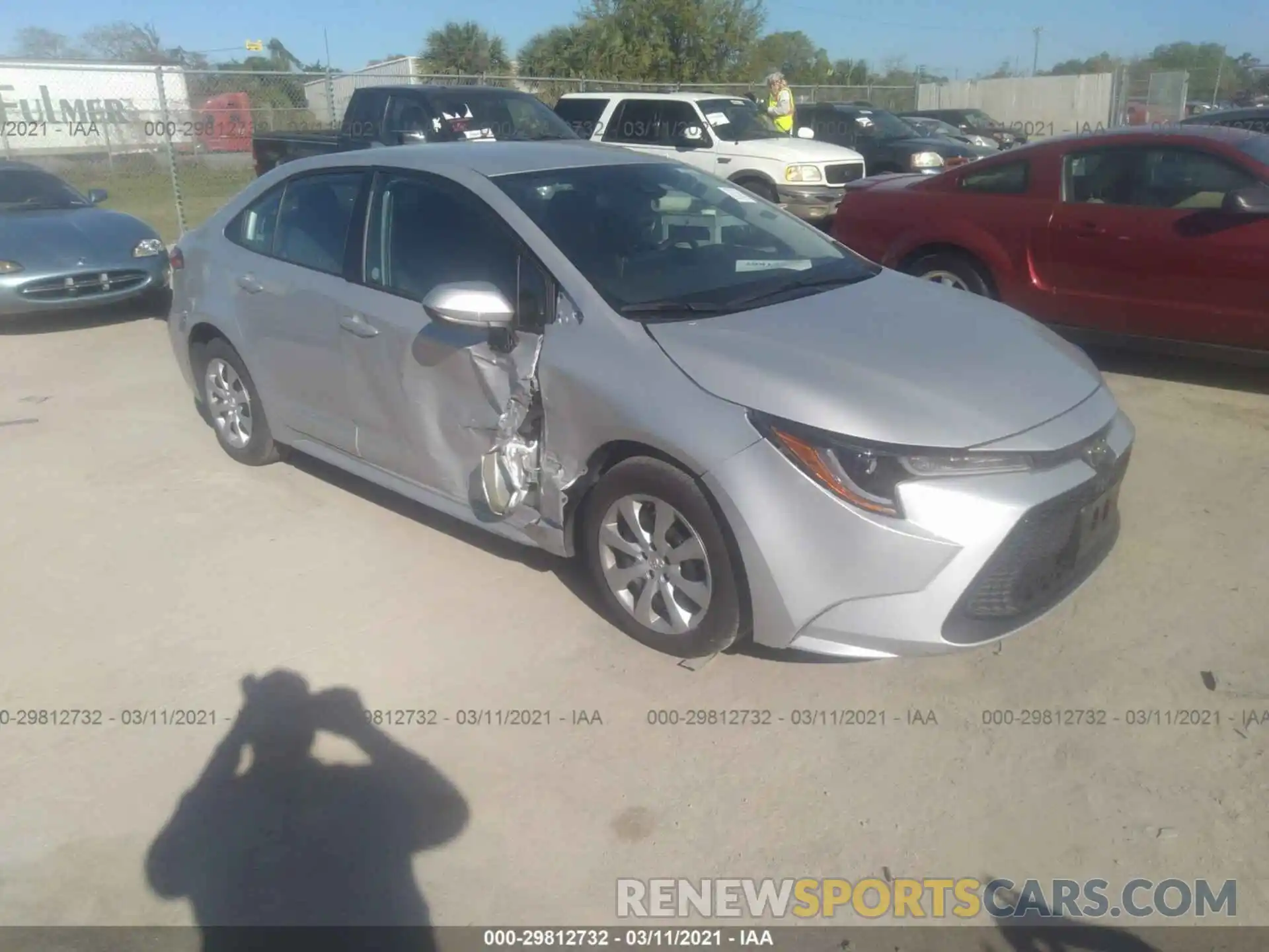 1 Photograph of a damaged car 5YFEPRAE6LP119794 TOYOTA COROLLA 2020