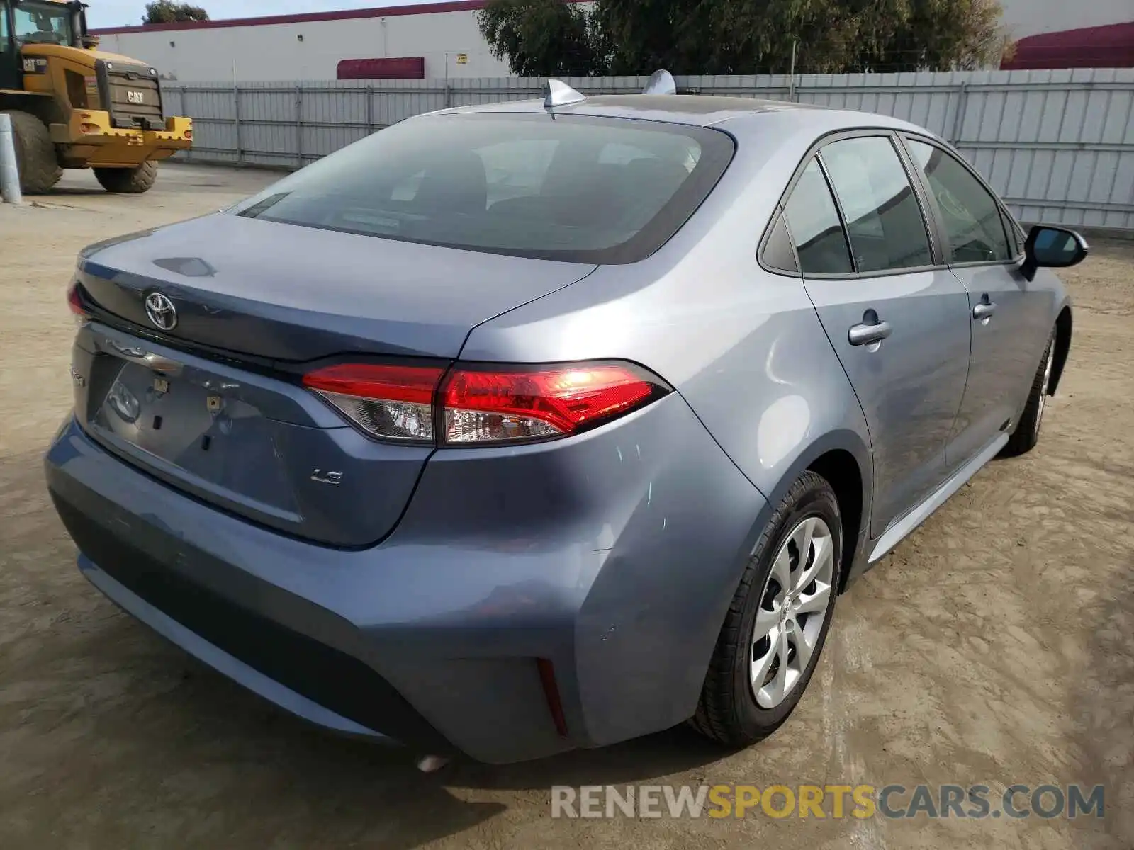 4 Photograph of a damaged car 5YFEPRAE6LP120024 TOYOTA COROLLA 2020