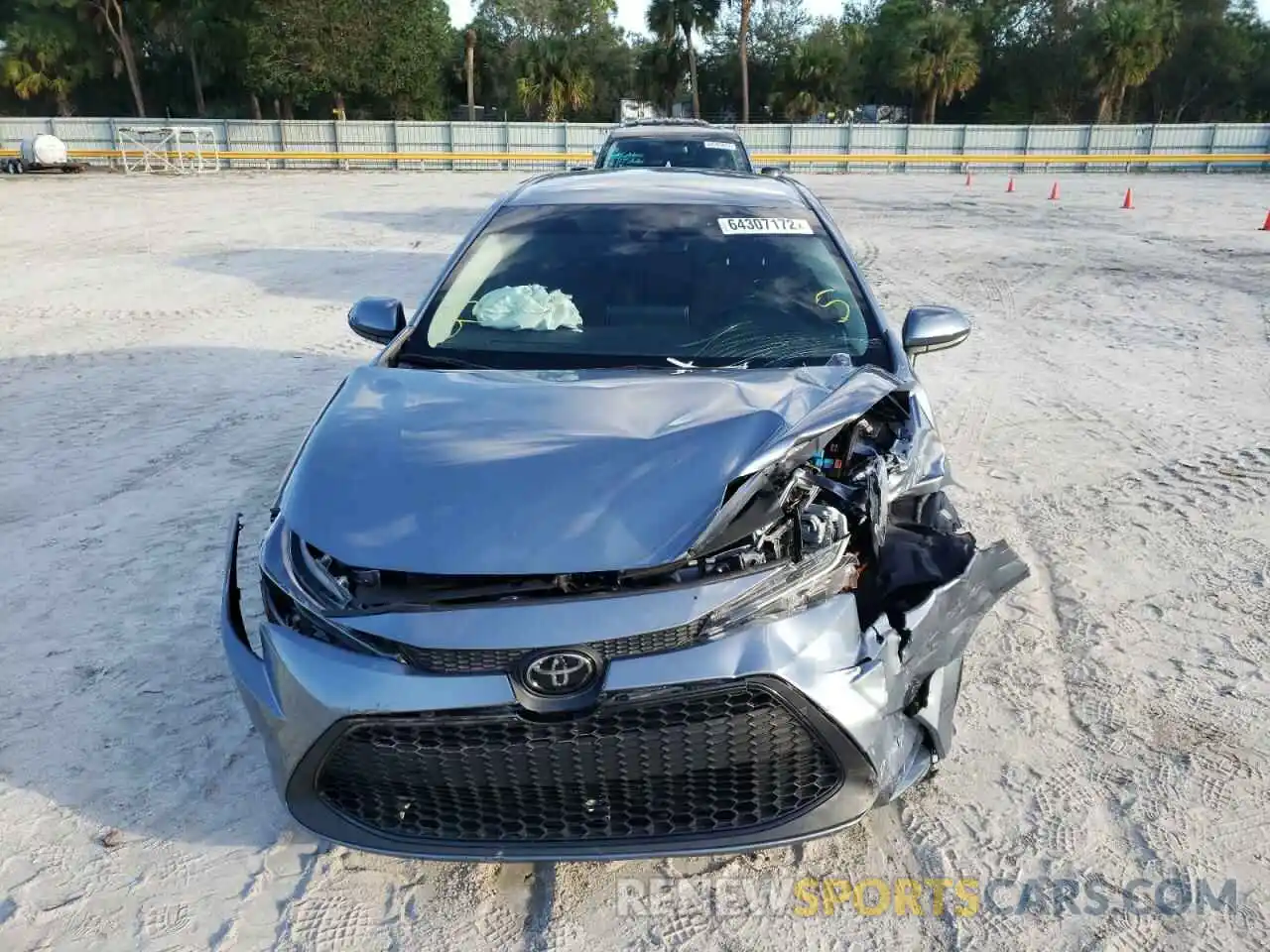 9 Photograph of a damaged car 5YFEPRAE6LP120685 TOYOTA COROLLA 2020