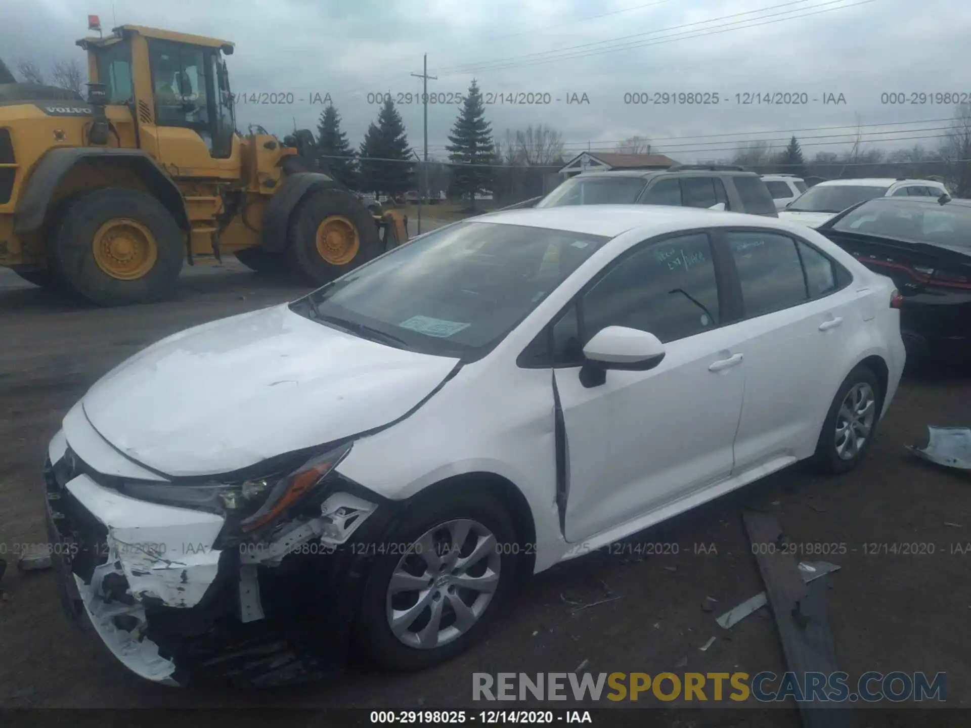 2 Photograph of a damaged car 5YFEPRAE6LP120976 TOYOTA COROLLA 2020