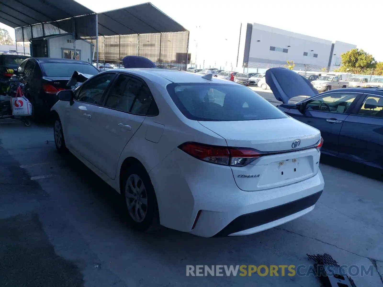 3 Photograph of a damaged car 5YFEPRAE6LP121206 TOYOTA COROLLA 2020