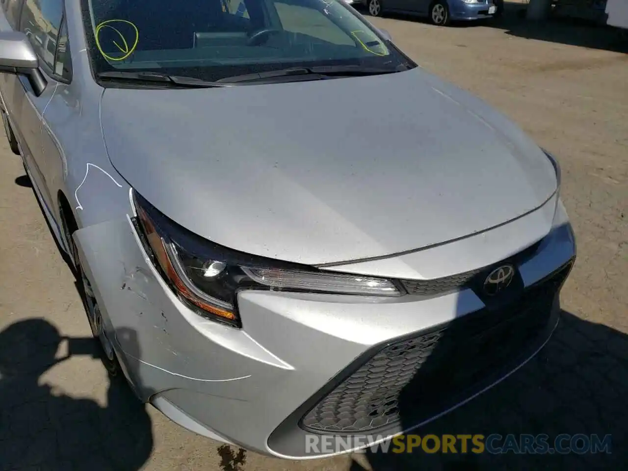 9 Photograph of a damaged car 5YFEPRAE6LP121254 TOYOTA COROLLA 2020