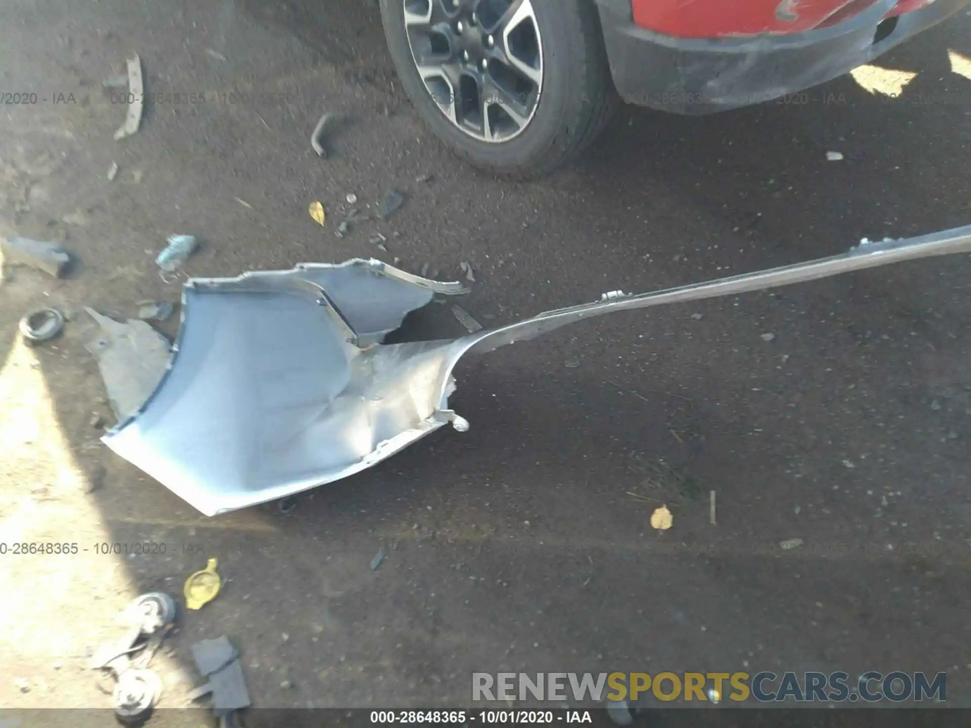 12 Фотография поврежденного автомобиля 5YFEPRAE6LP121447 TOYOTA COROLLA 2020