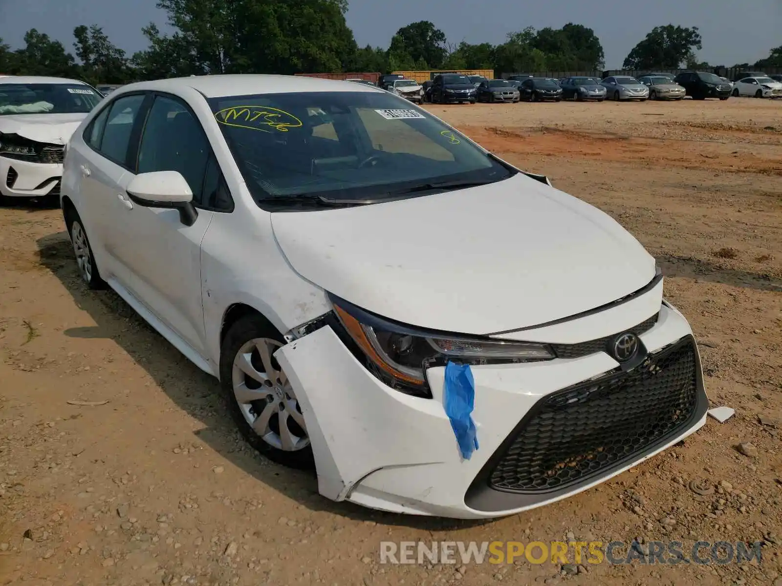 1 Photograph of a damaged car 5YFEPRAE6LP121545 TOYOTA COROLLA 2020